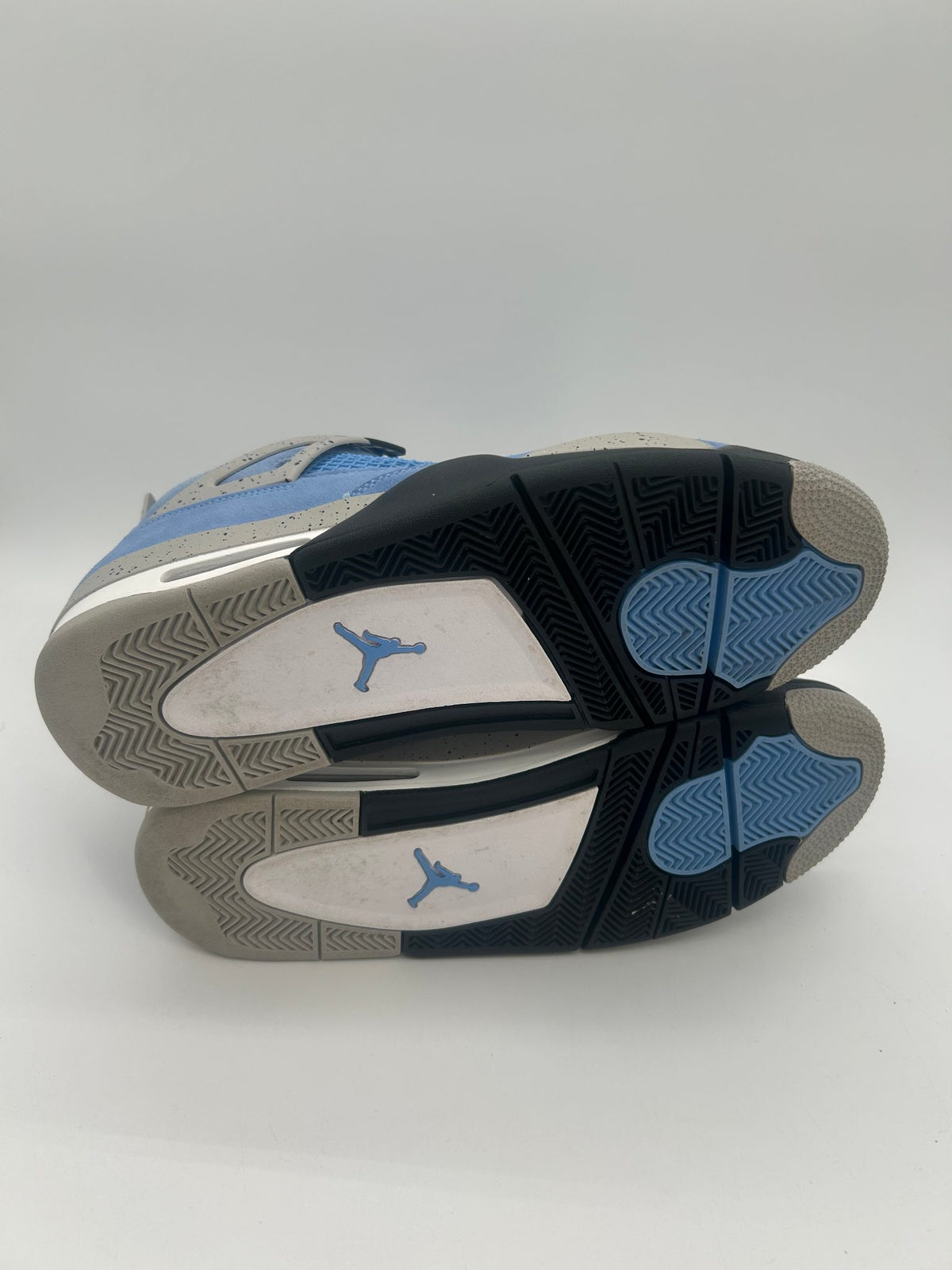 Jordan 4 Retro University Blue
