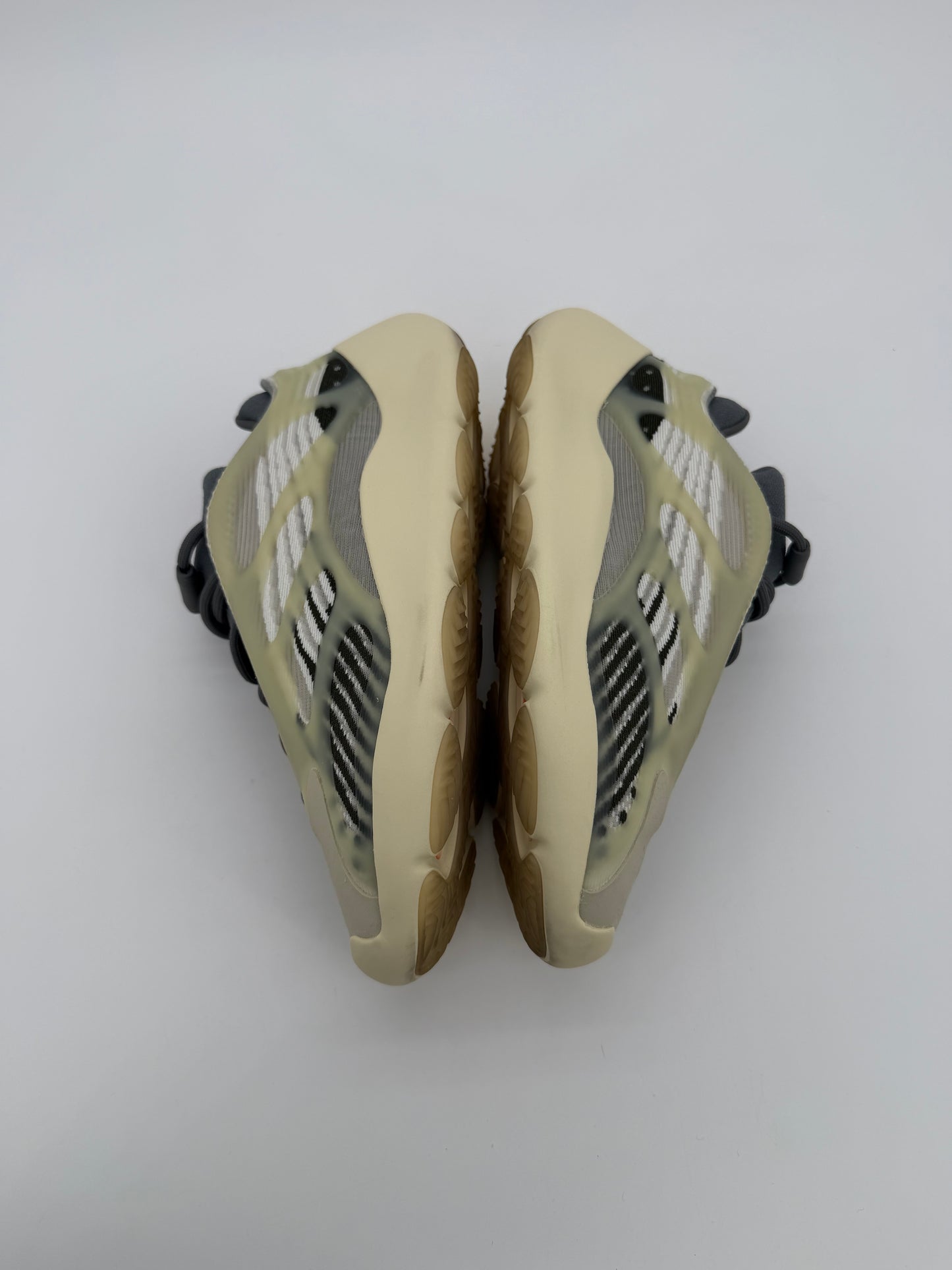 adidas Yeezy 700 V3 Fade Salt