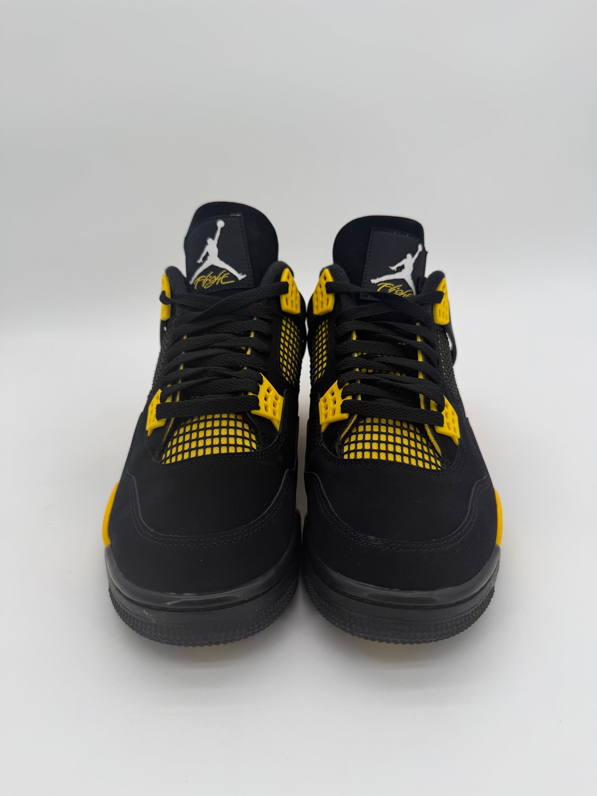 Jordan 4 Retro Thunder (2023)