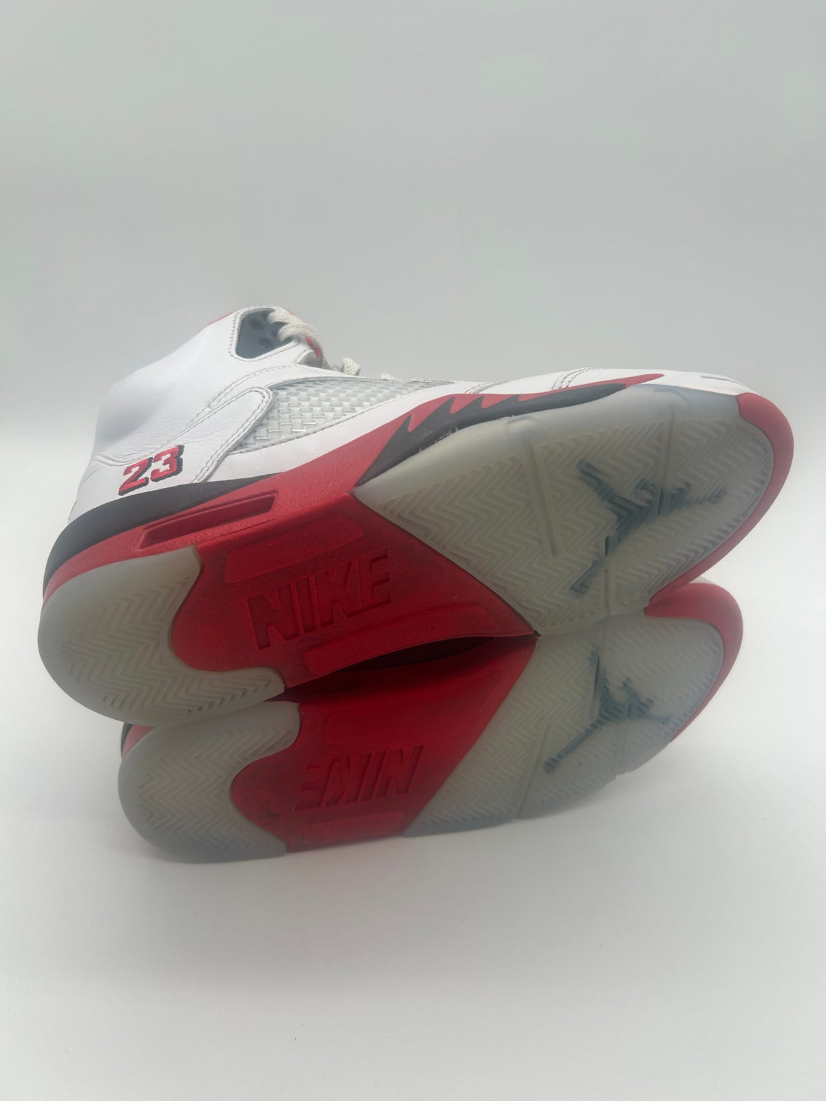 Jordan 5 Retro Fire Red Black Tongue (2025)