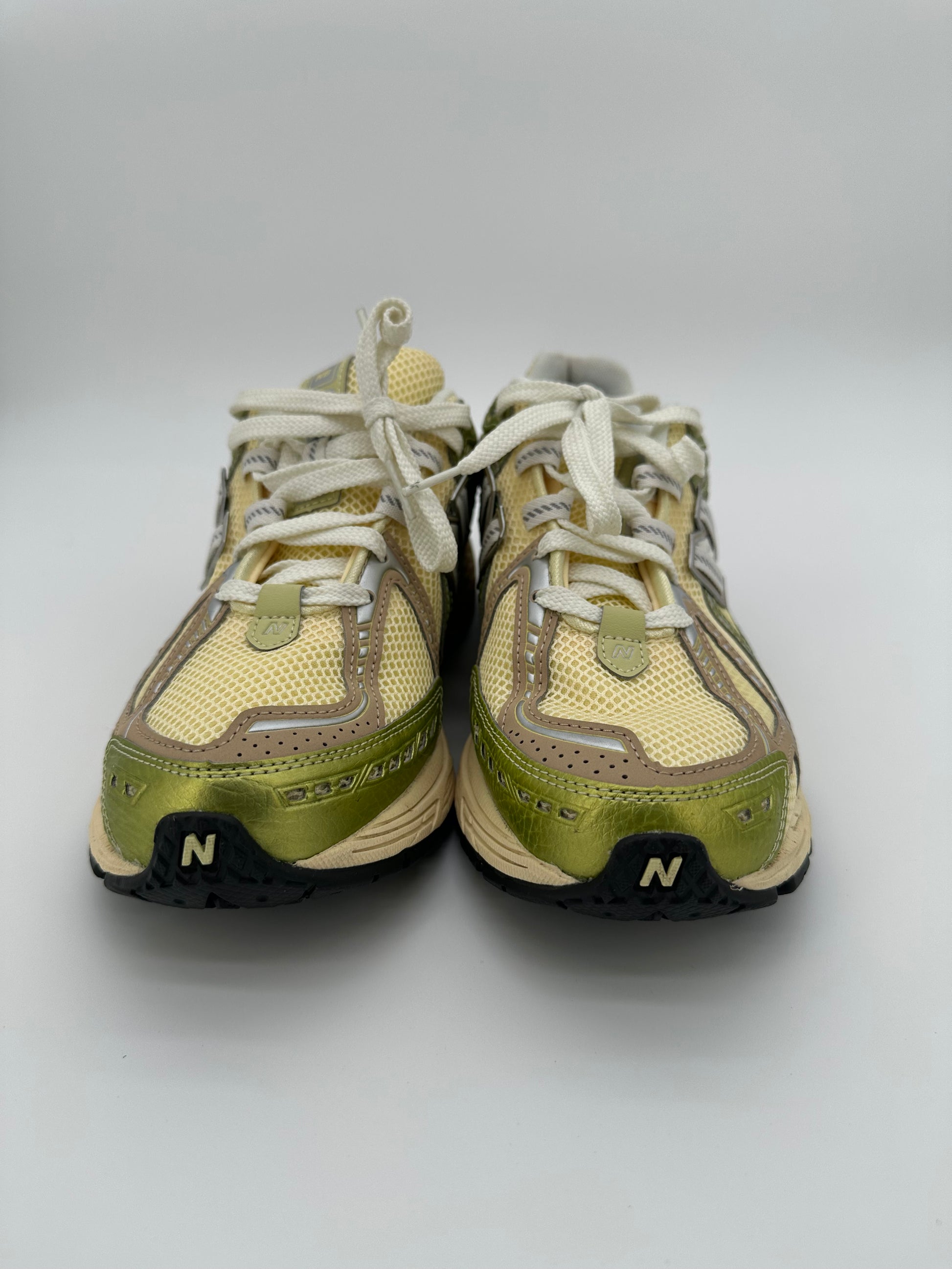 New Balance 1906R Yellow Parchment