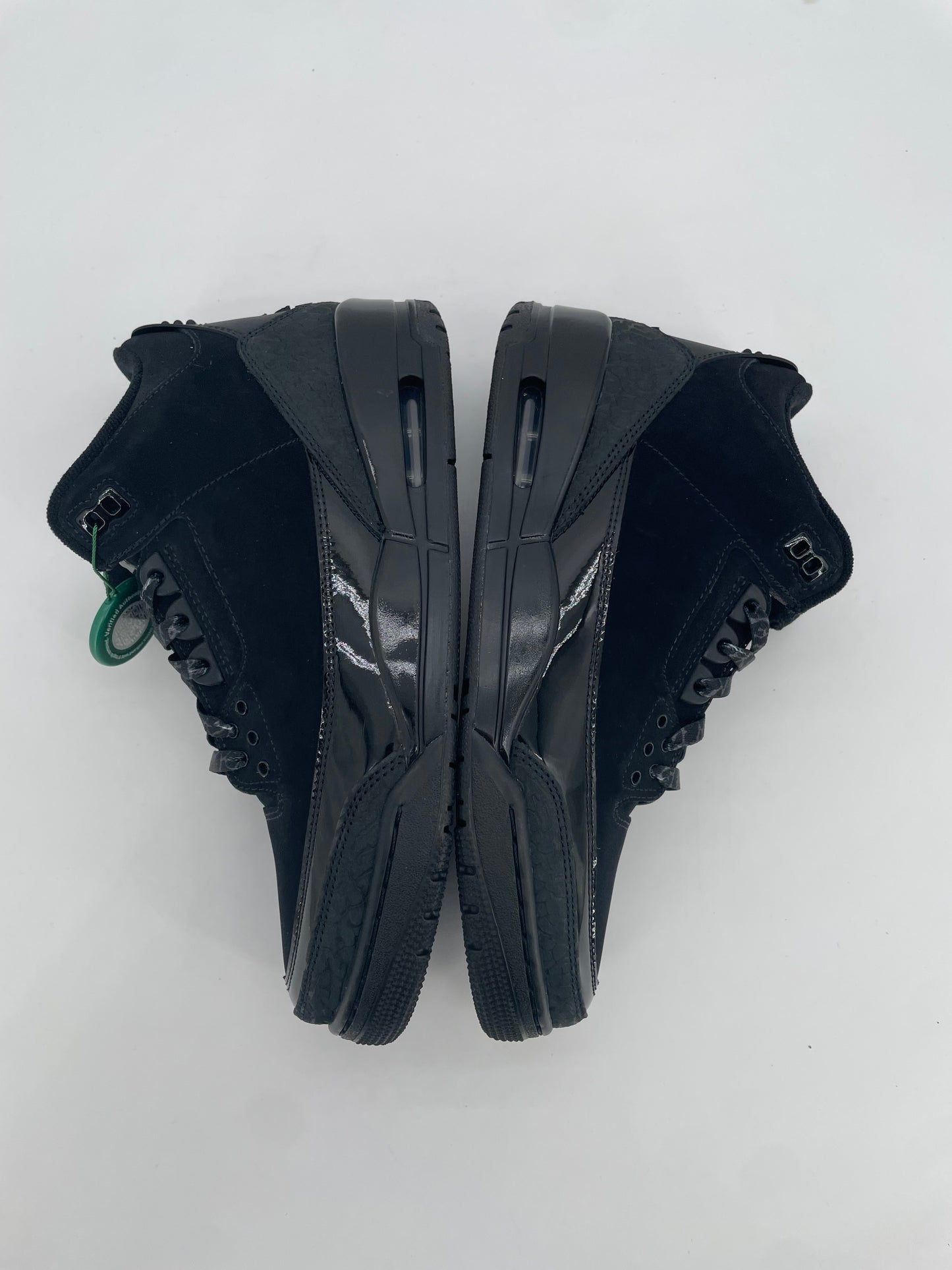 Jordan 3 Retro Black Cat (2025)