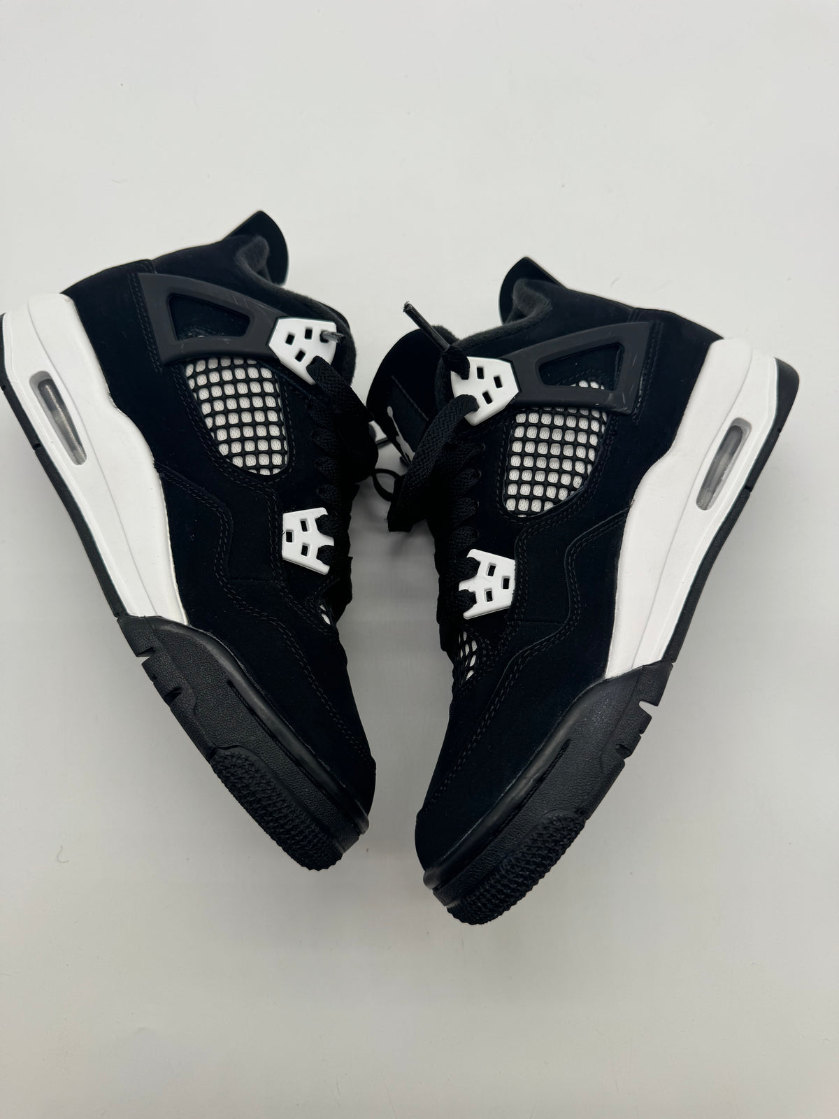 Jordan 4 Retro White Thunder (GS)