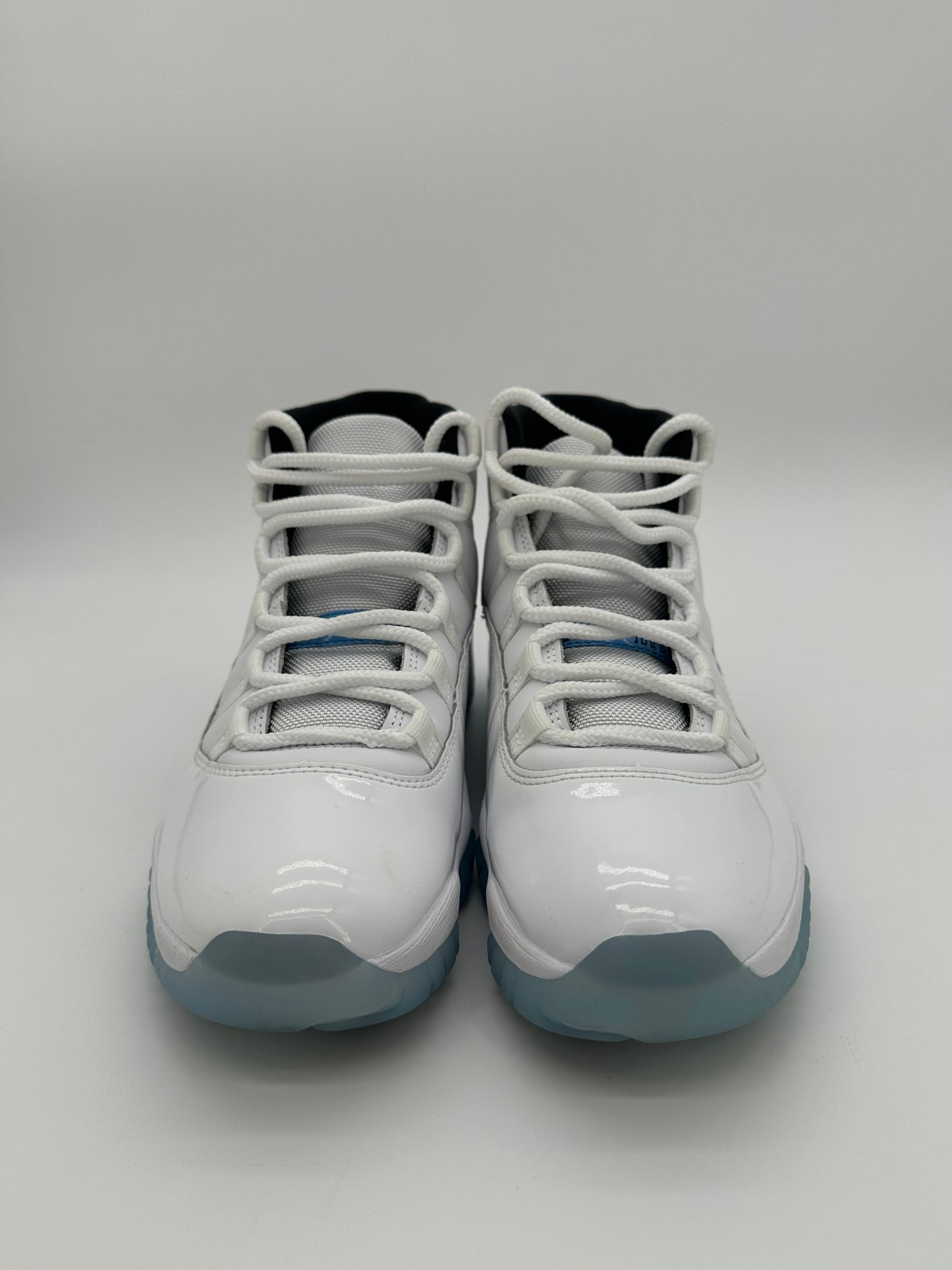 Jordan 11 Retro Legend Blue (2024)