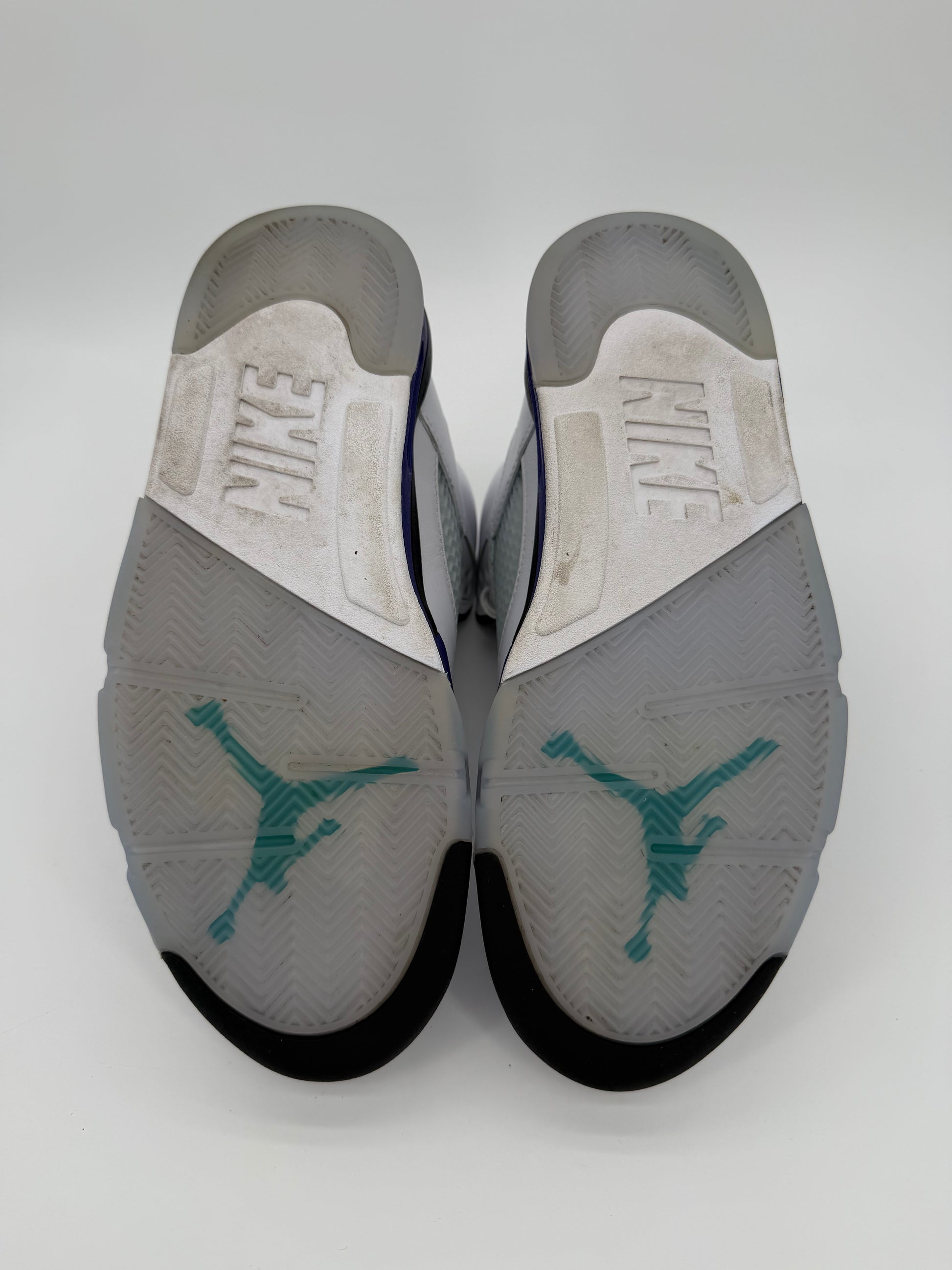 Jordan 5 Retro Grape (2025)