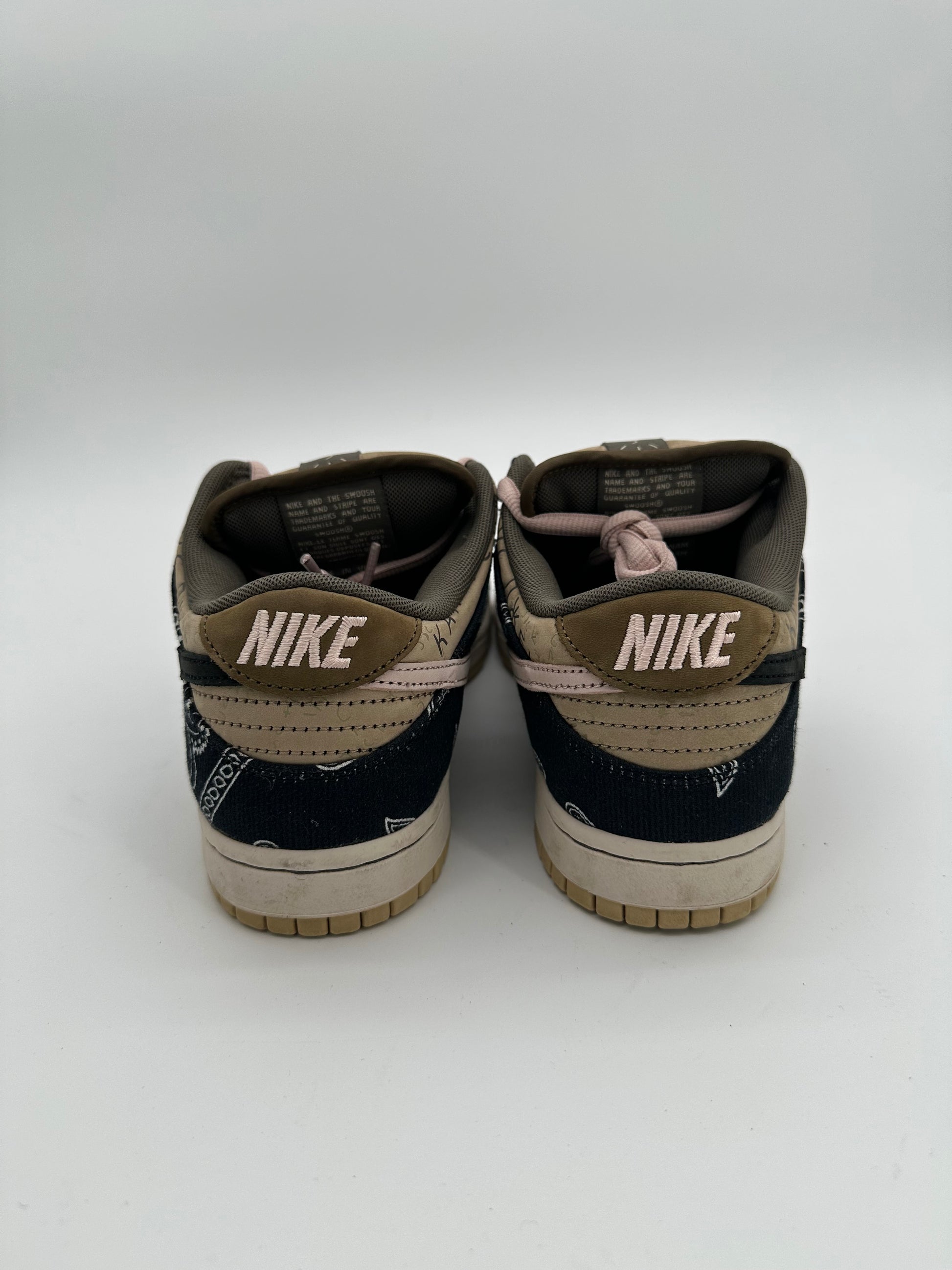 Nike SB Dunk Low Travis Scott (Special Box)