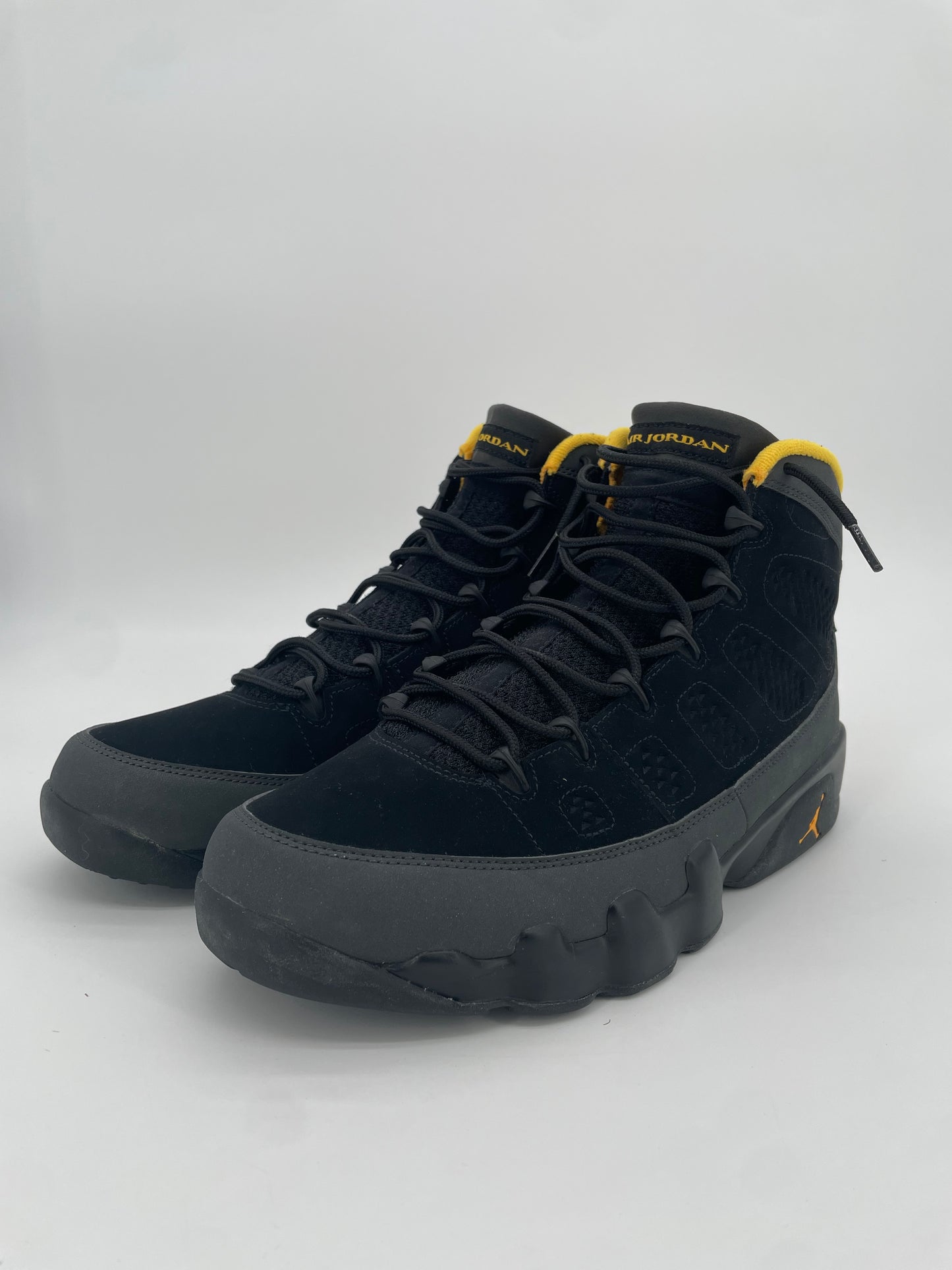 Jordan 9 Retro Dark Charcoal University Gold