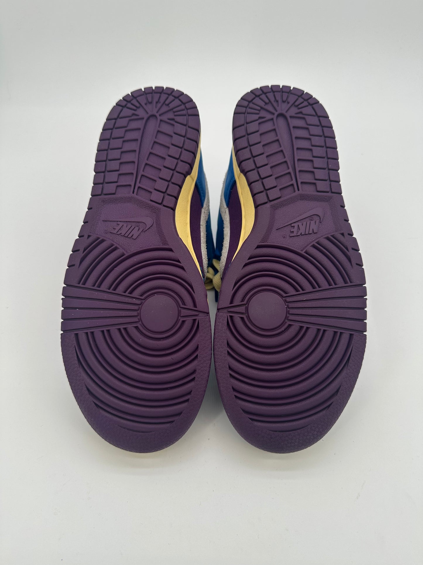 Nike Dunk Low Undefeated 5 On It Dunk vs. AF1