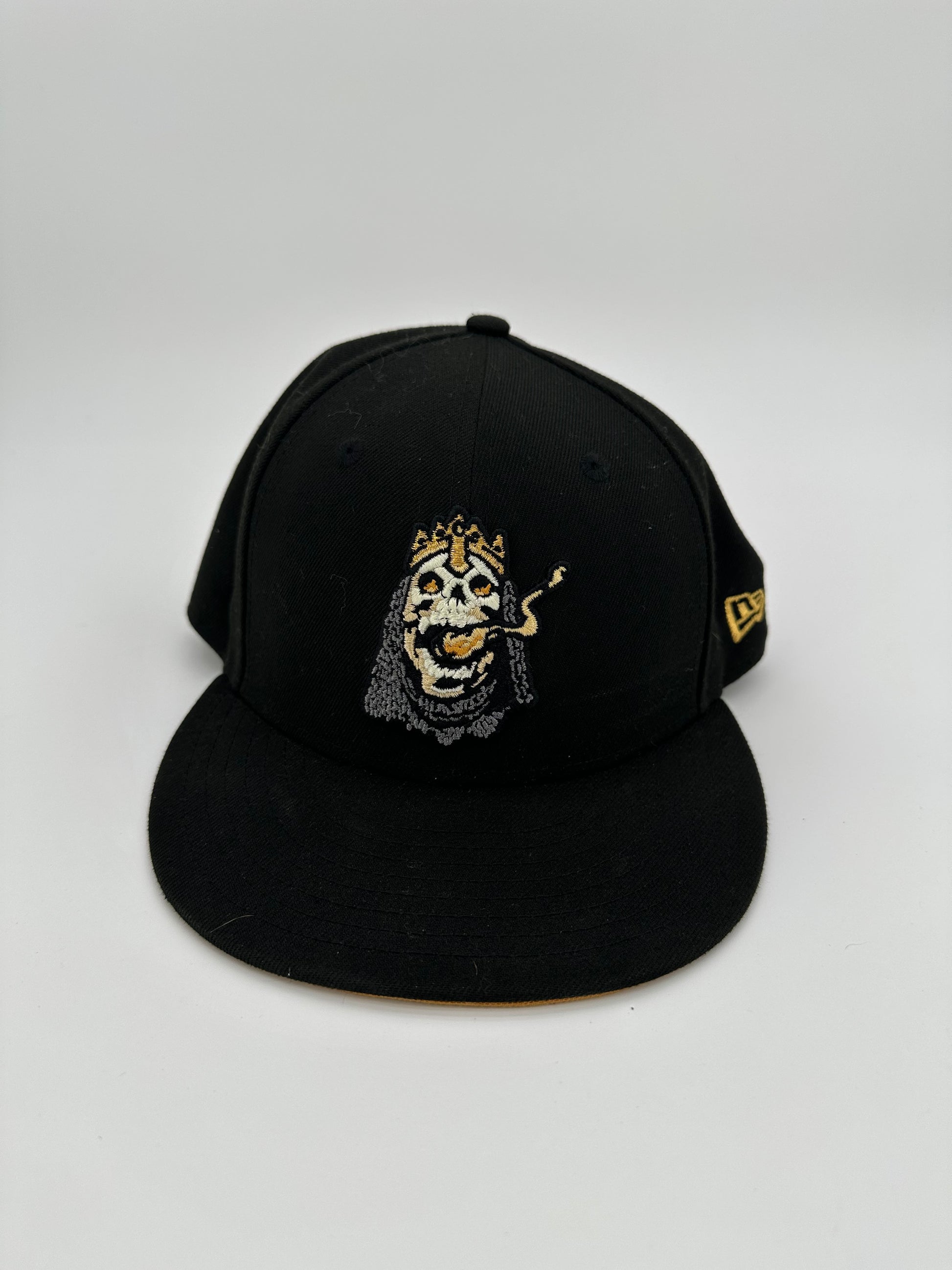 New Era Black King Skull Fitted