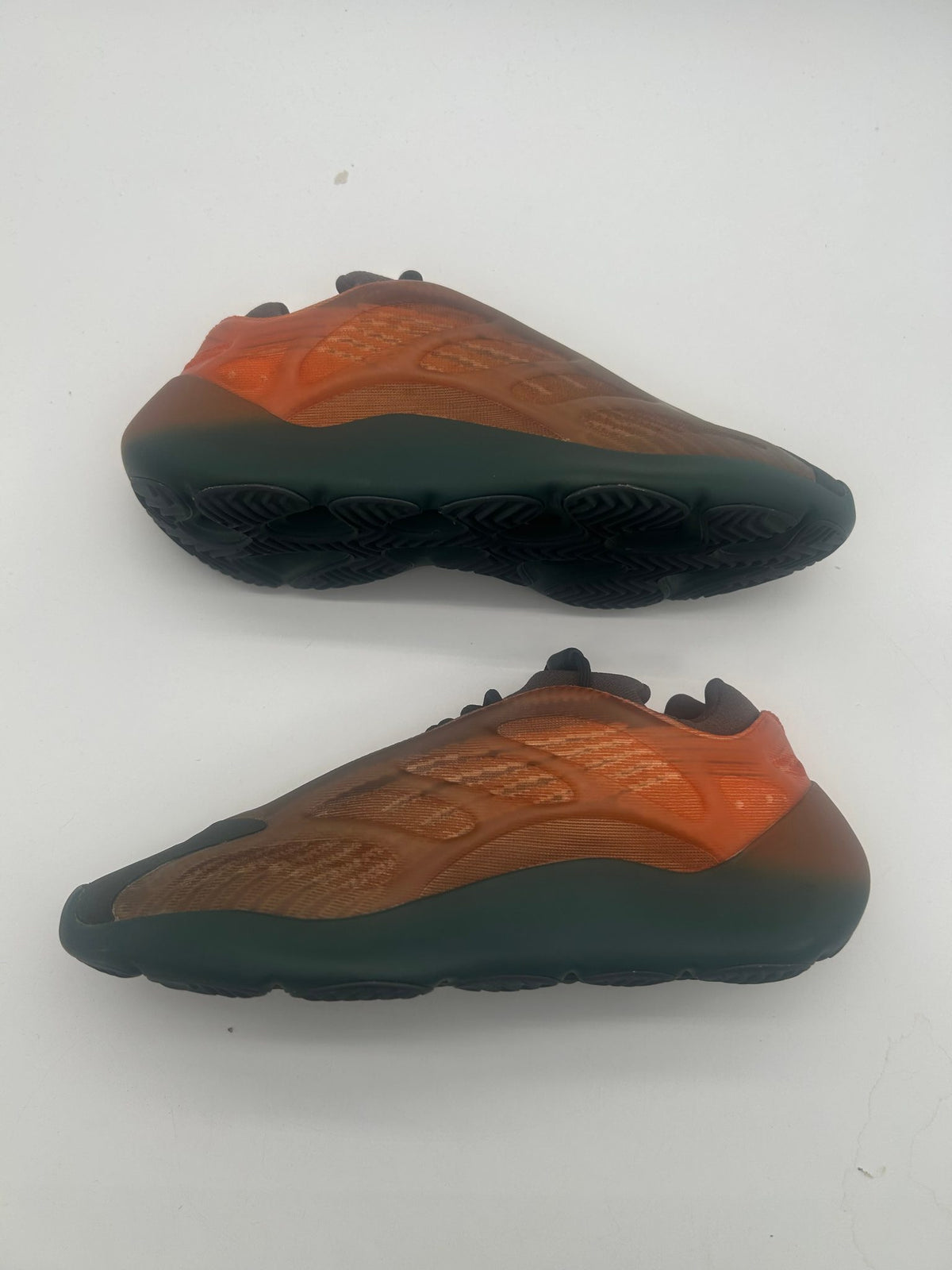 adidas Yeezy 700 V3 Copper Fade
