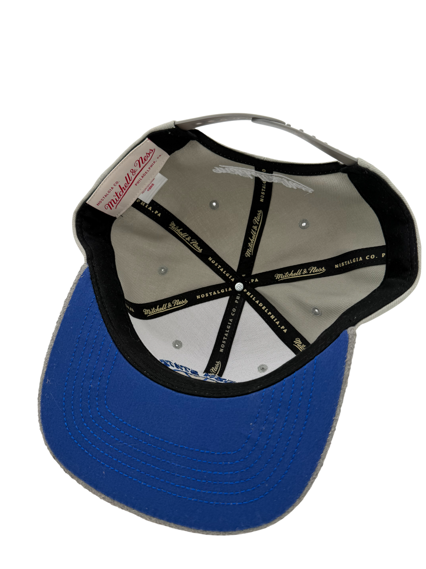 Mitchell And Ness GS Warriors Snapback Grey