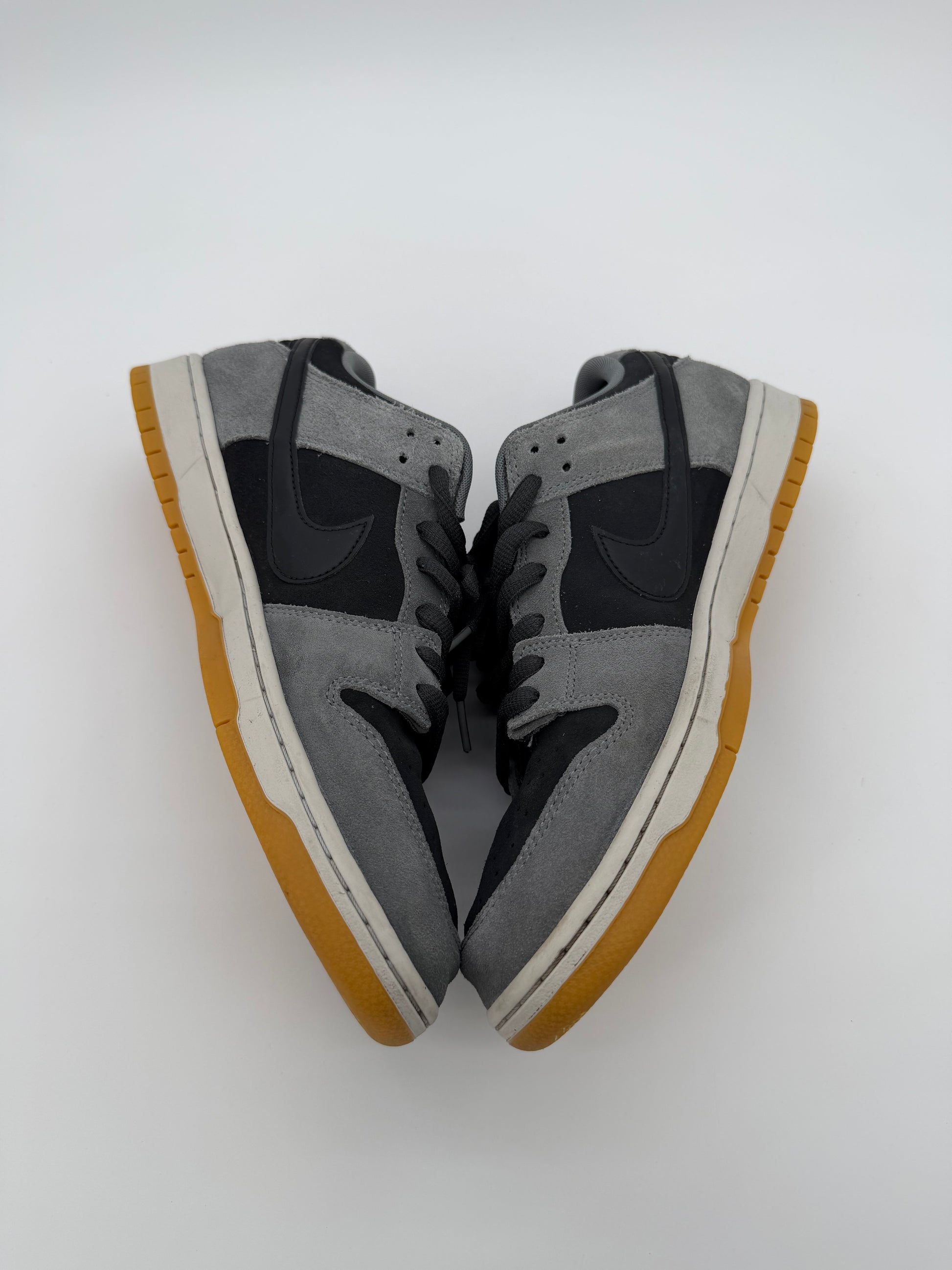 Nike SB Dunk Low Dark Smoke Grey