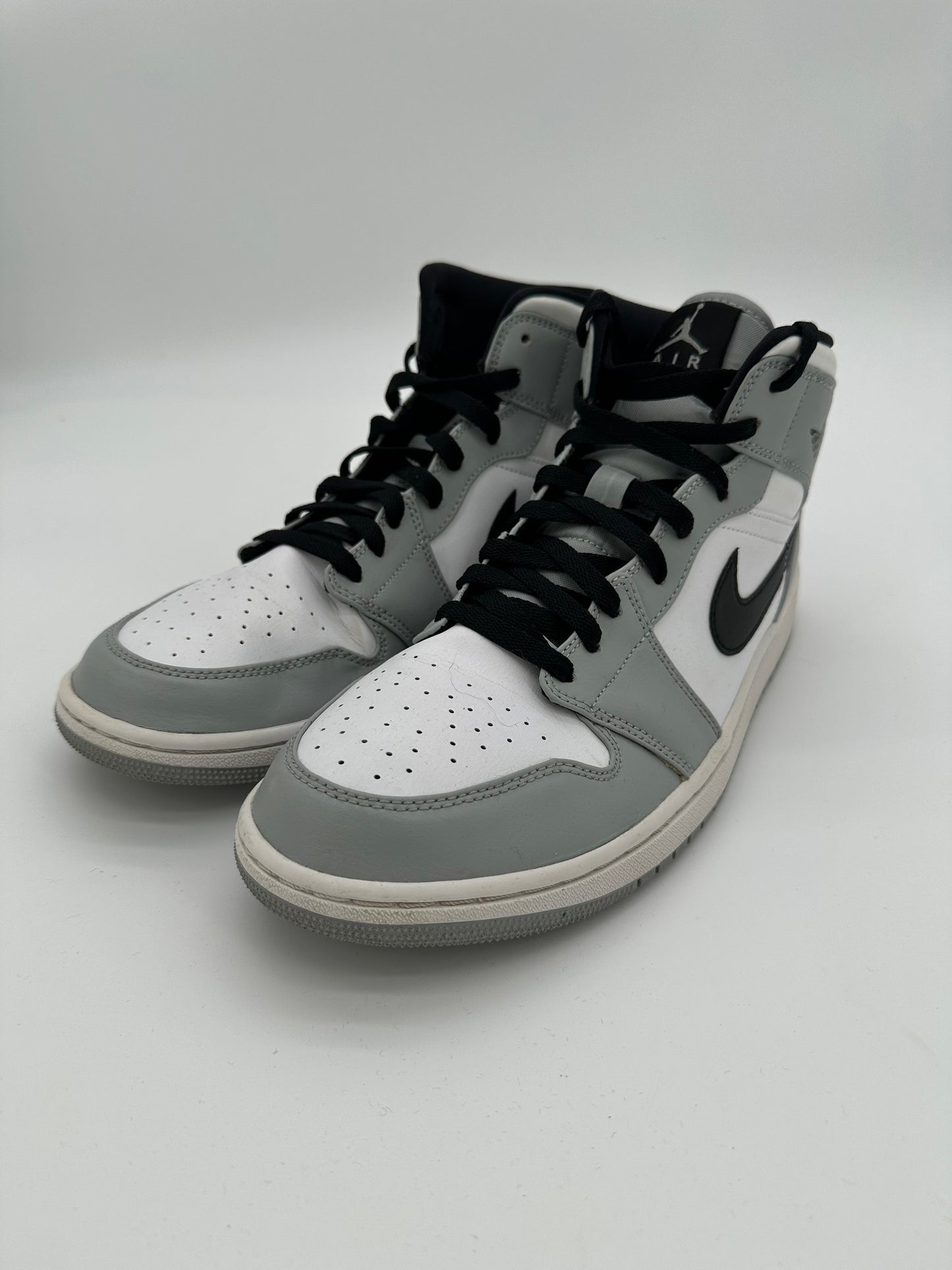 Jordan 1 Mid Light Smoke Grey