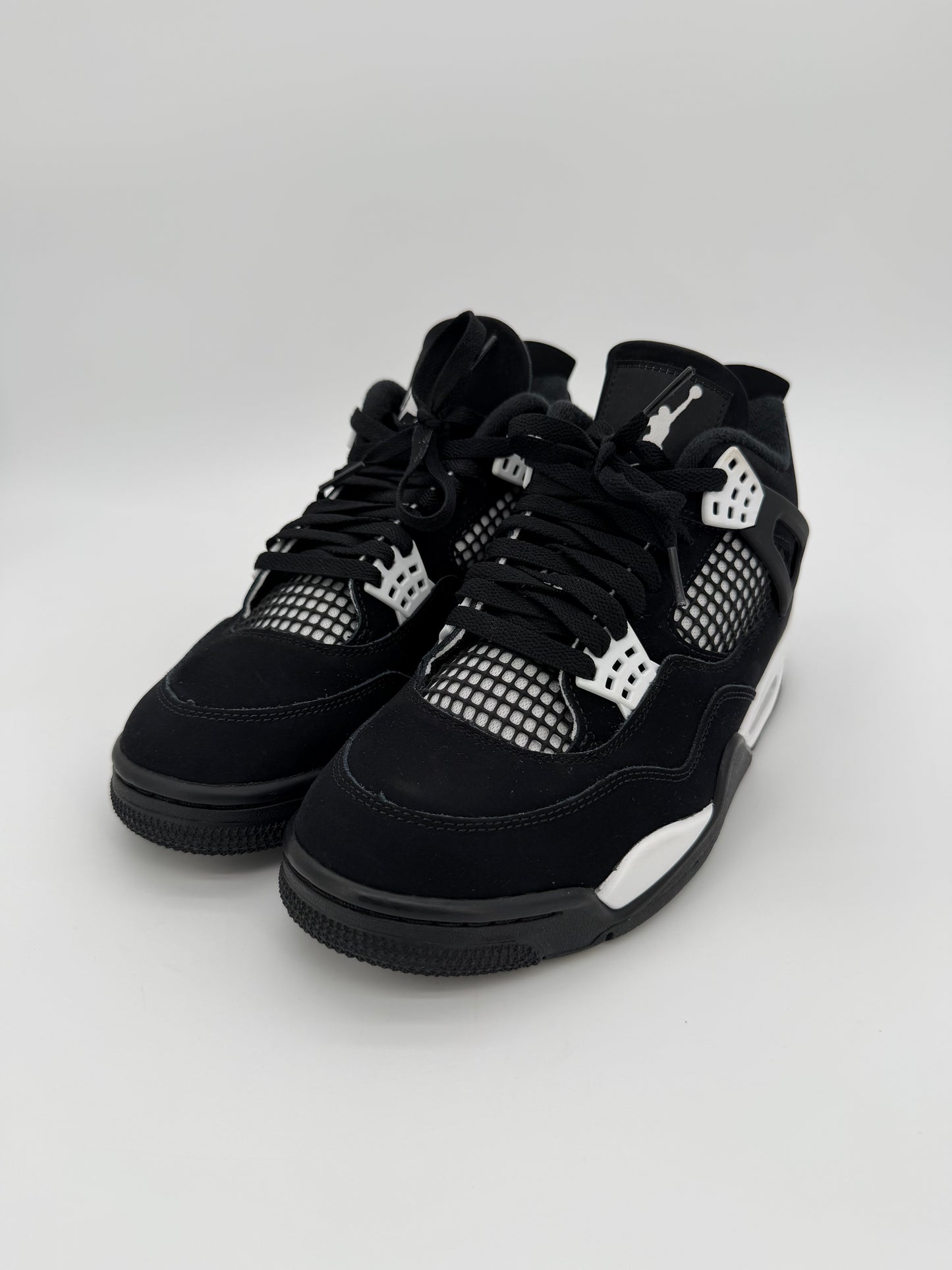 Jordan 4 Retro White Thunder
