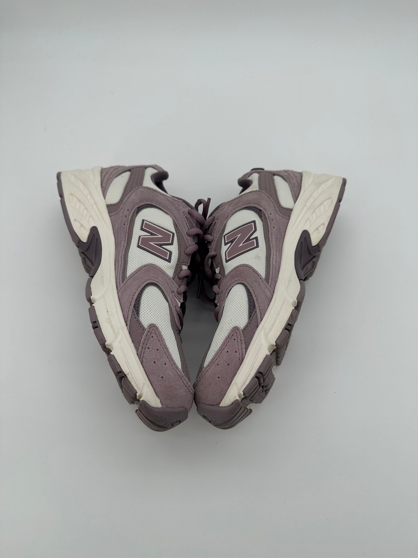New Balance 530 Light Sea Salt Pink
