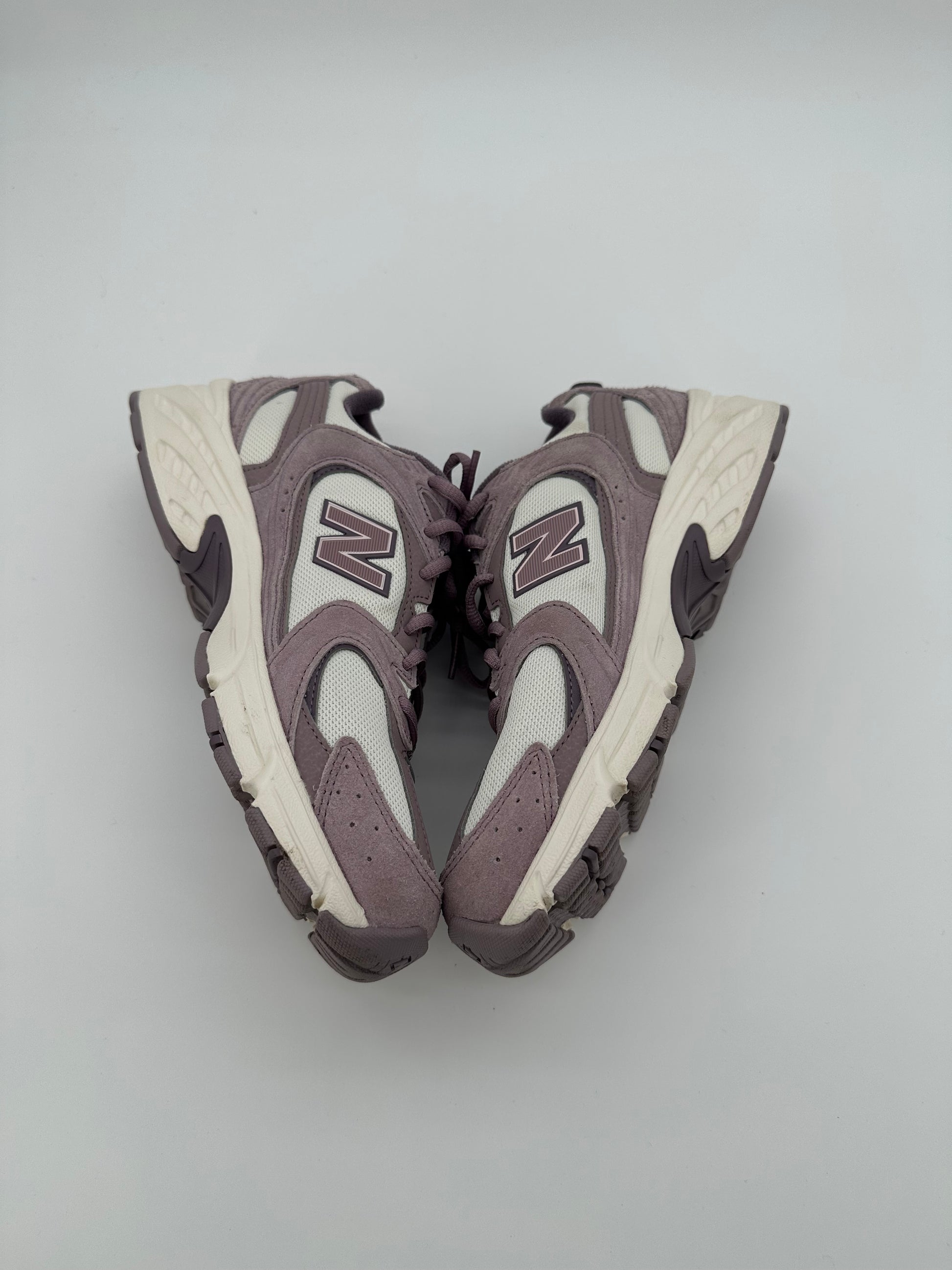 New Balance 530 Light Sea Salt Pink