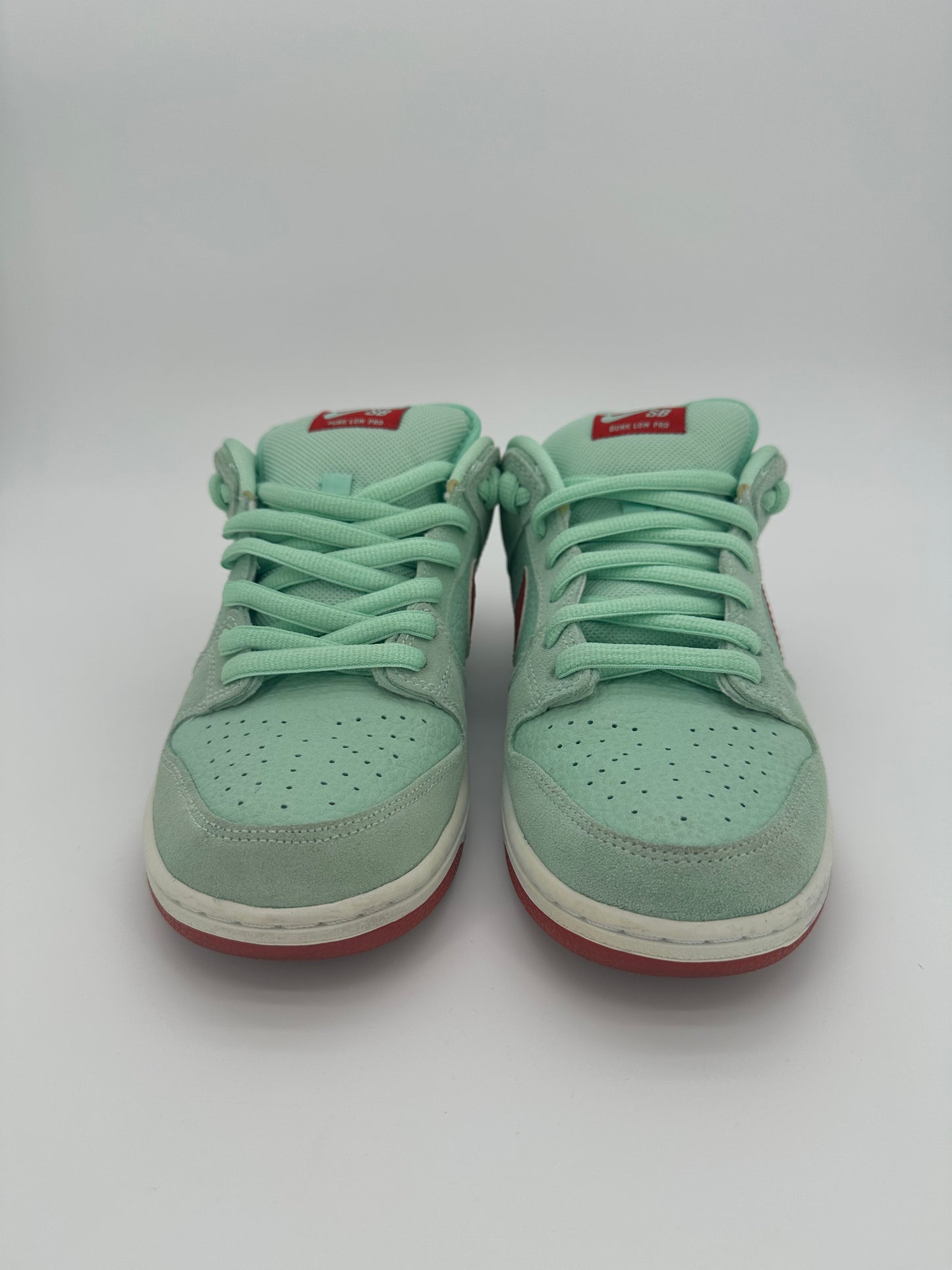 Nike SB Dunk Low Medium Mint Gym Red