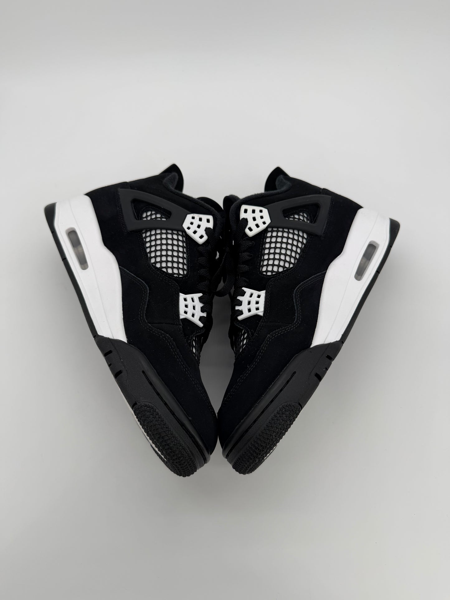 Jordan 4 Retro White Thunder