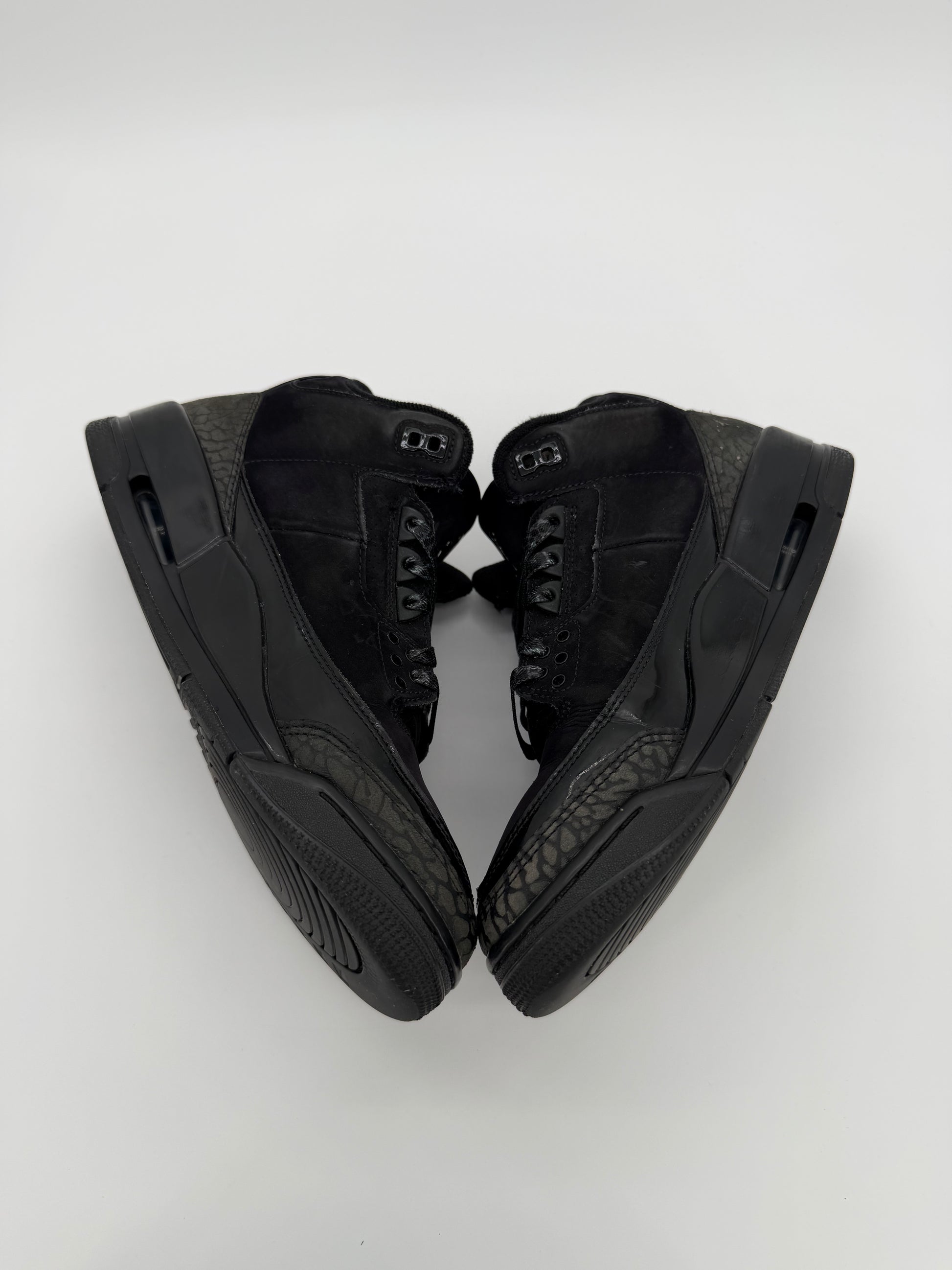 Jordan 3 Retro Black Cat (2025)