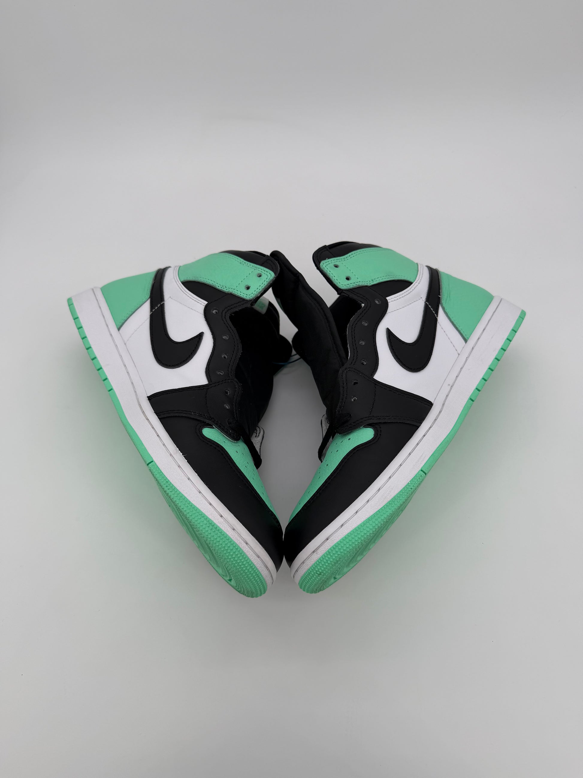 Jordan 1 Retro High OG Green Glow