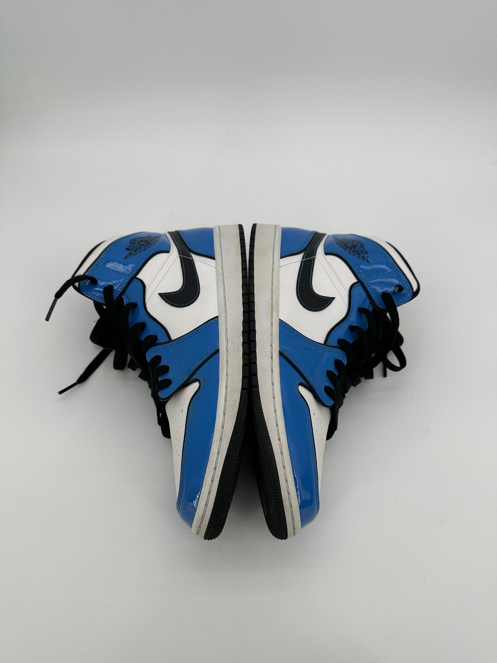 Jordan 1 Mid Signal Blue
