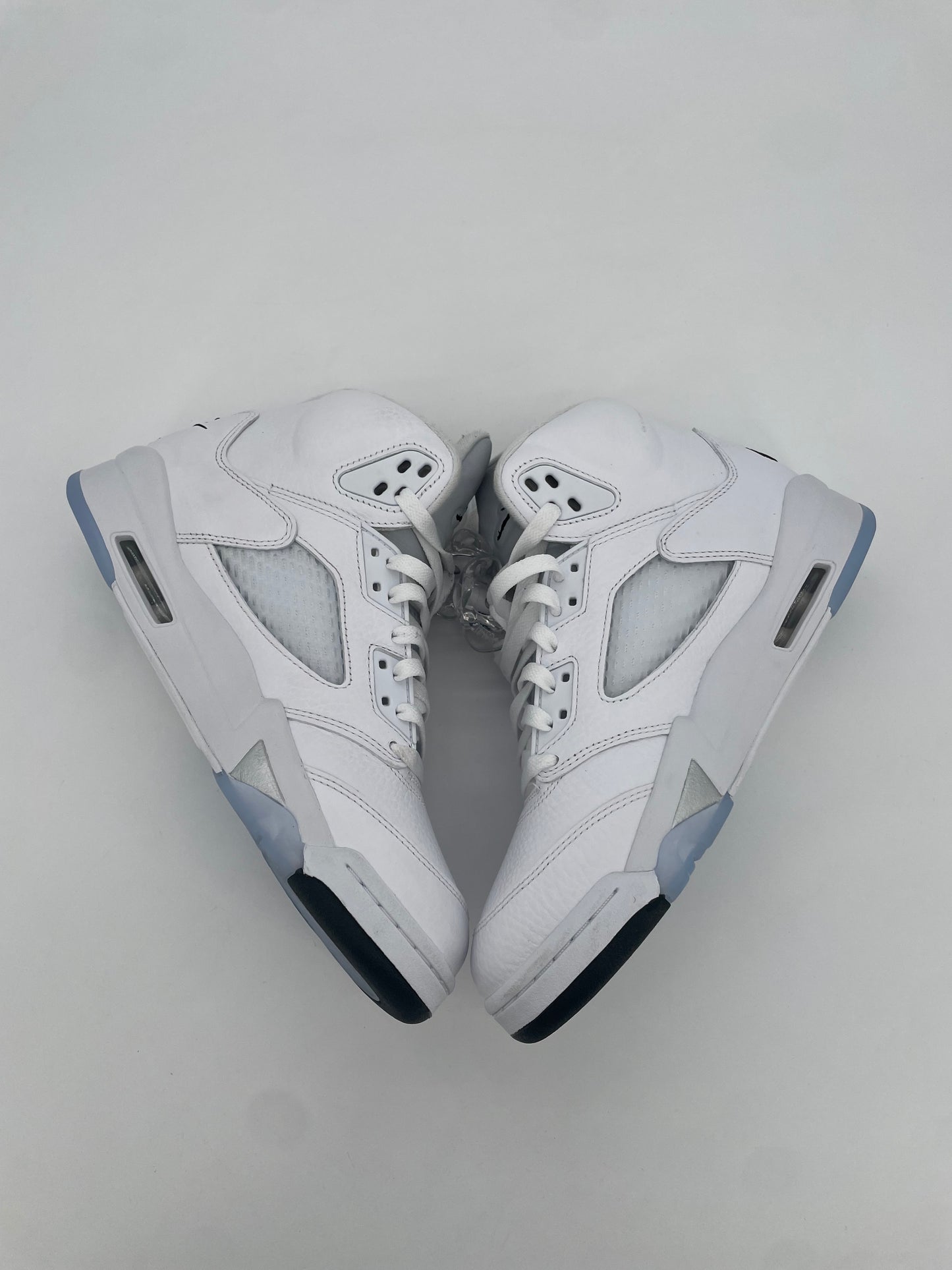 Jordan 5 Retro White Metallic (2026)