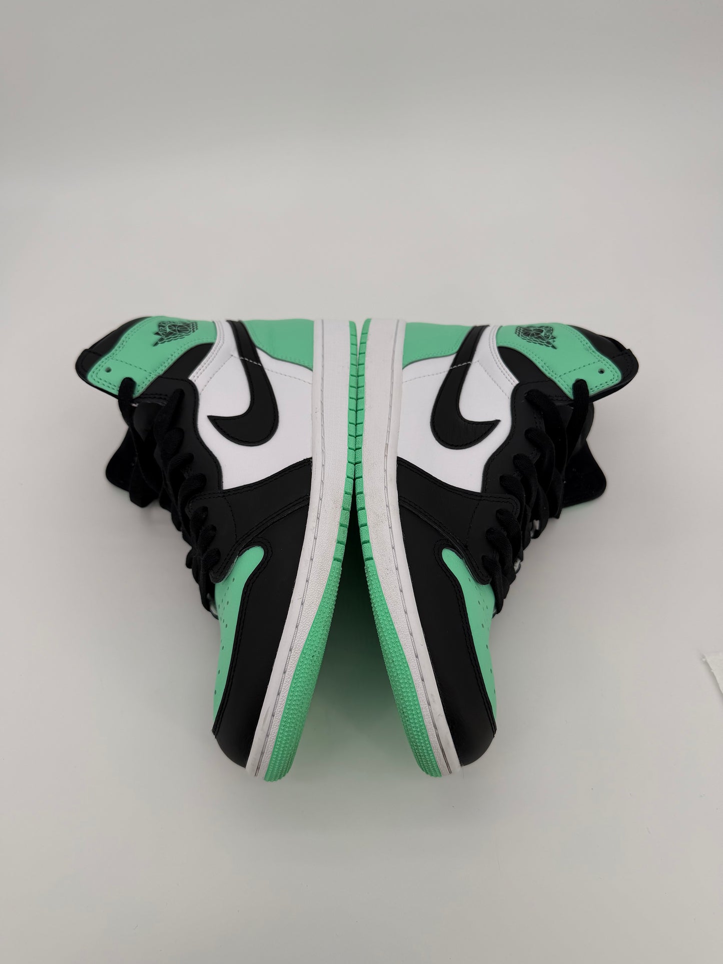 Jordan 1 Retro High OG Green Glow