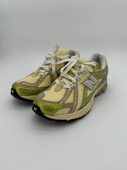 New Balance 1906R Yellow Parchment