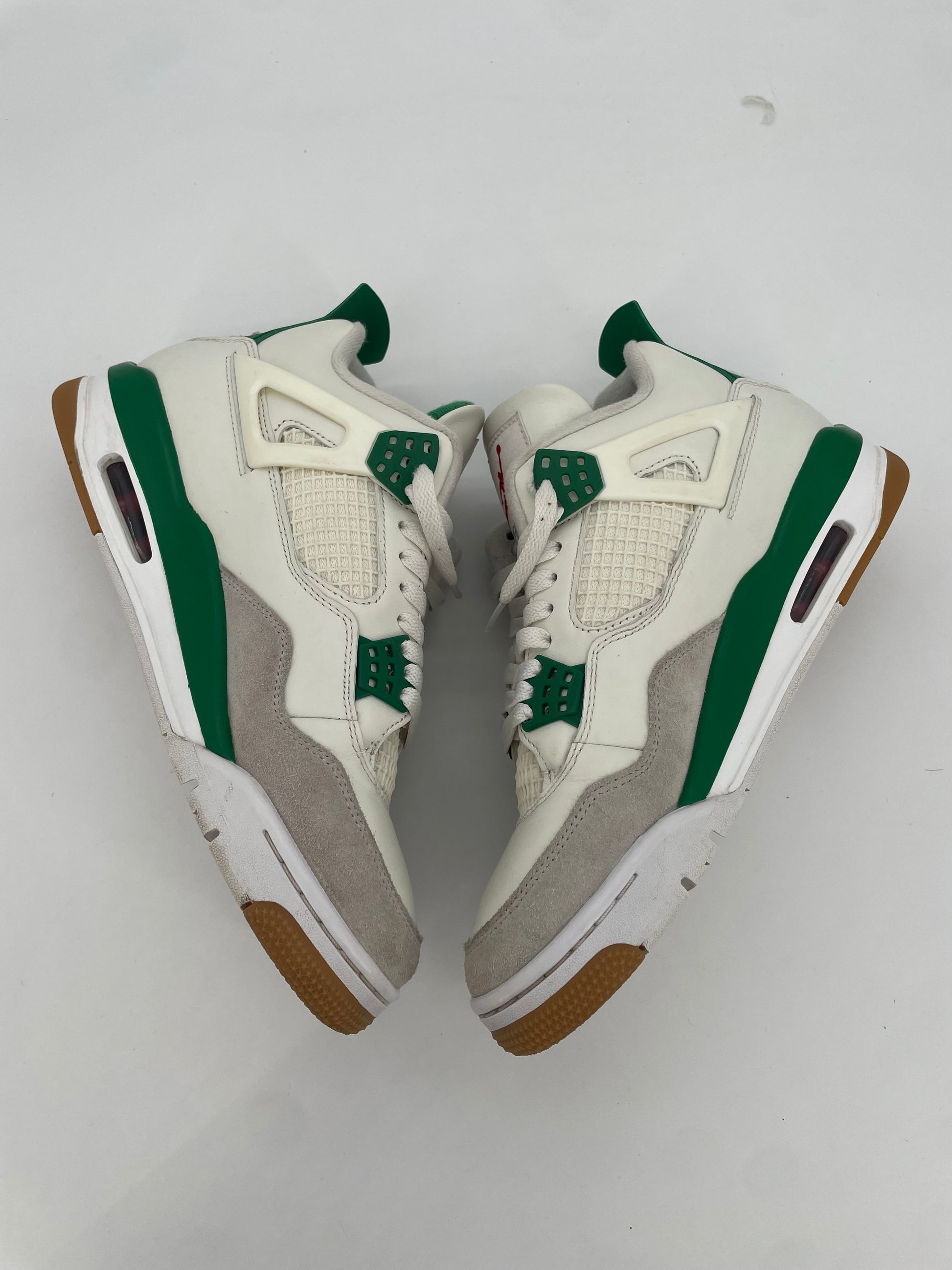 Jordan 4 Retro SB Pine Green