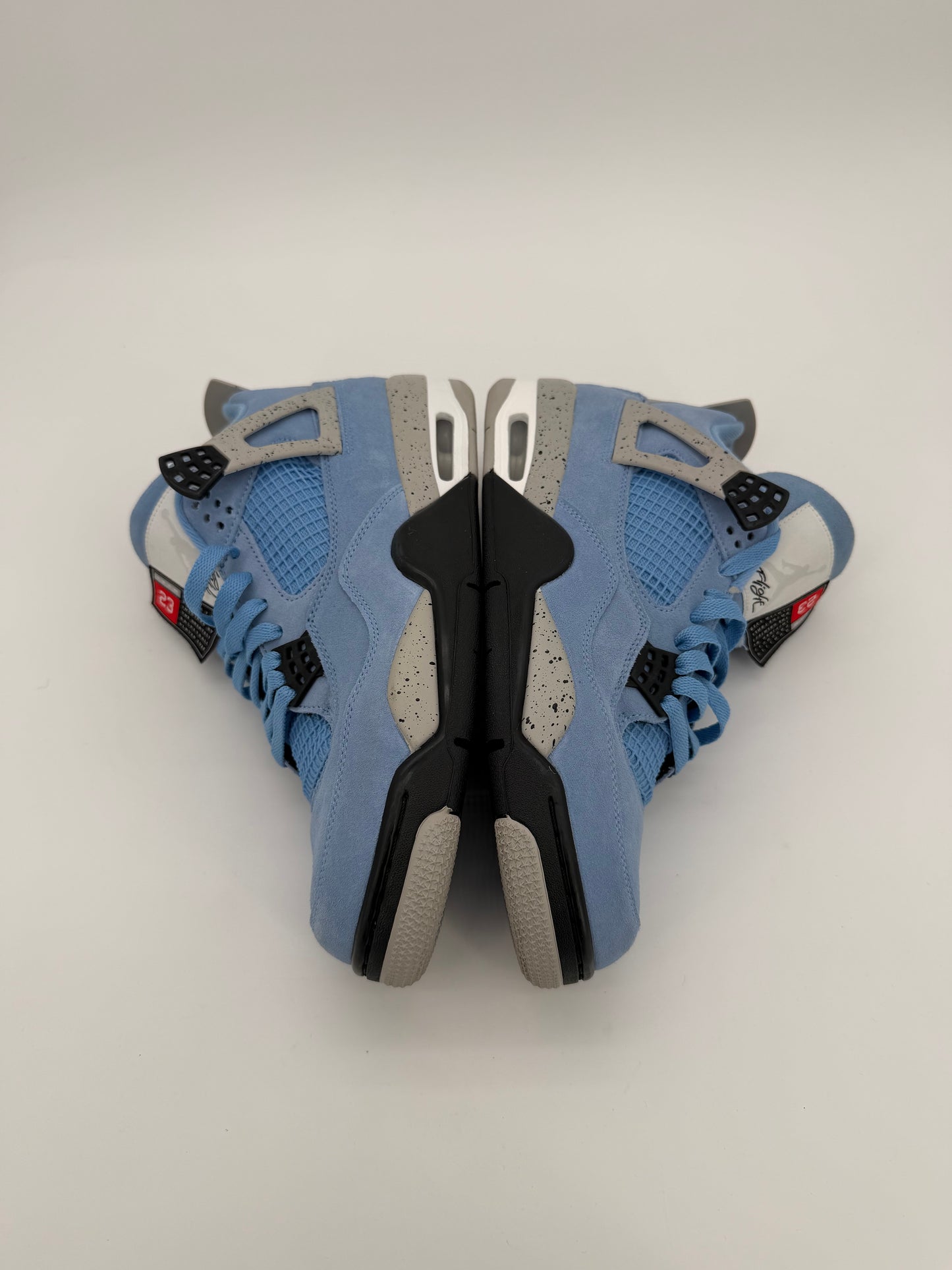 Jordan 4 Retro University Blue