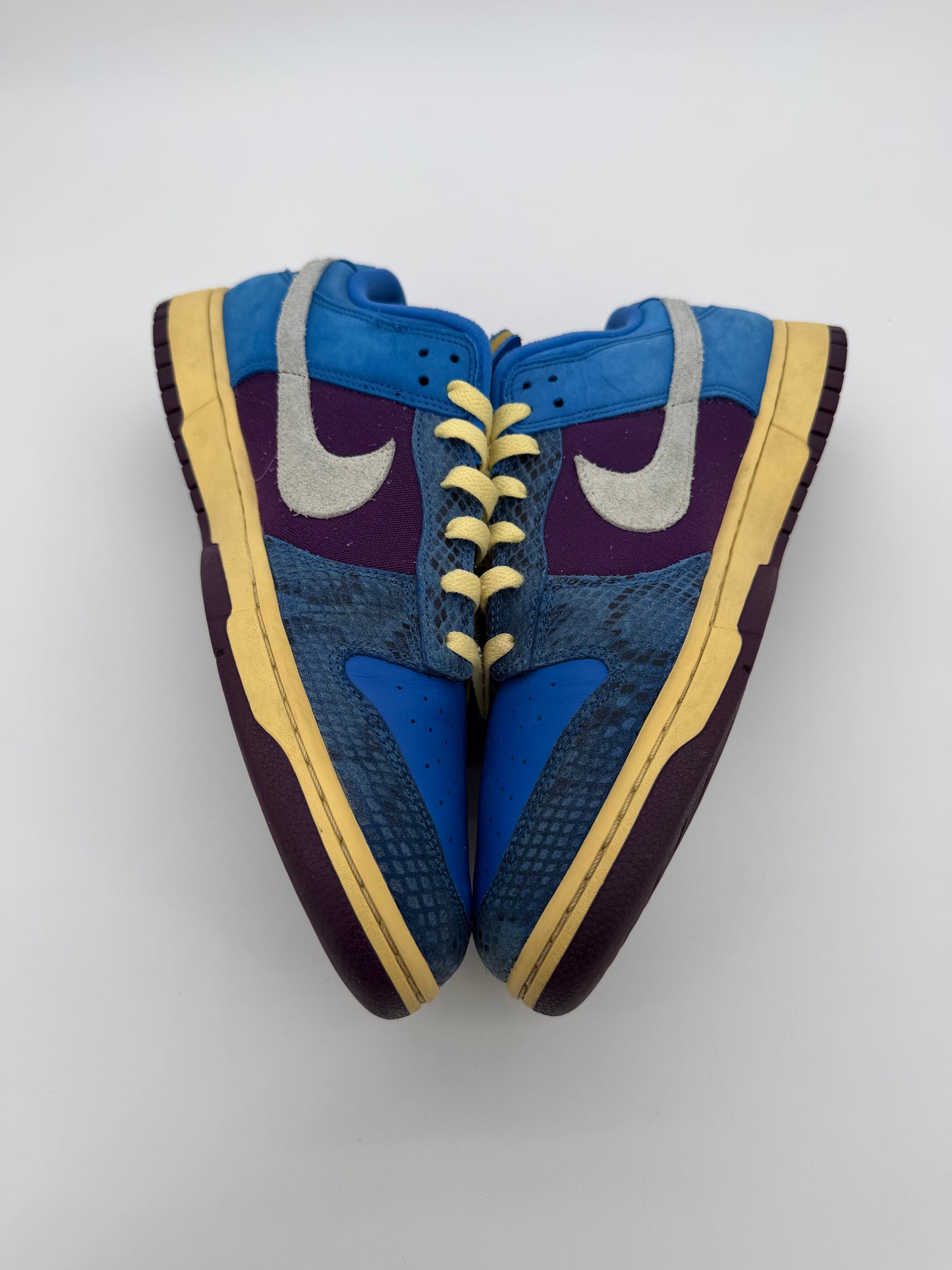 Nike Dunk Low Undefeated 5 On It Dunk vs. AF1