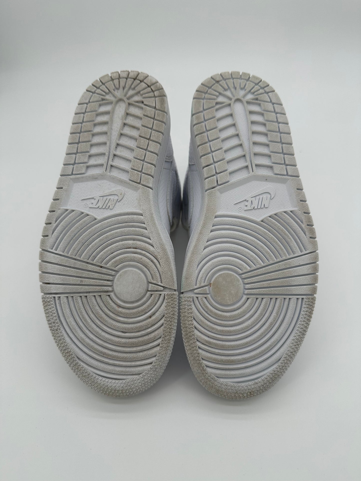Jordan 1 Mid White Snakeskin (Women's)