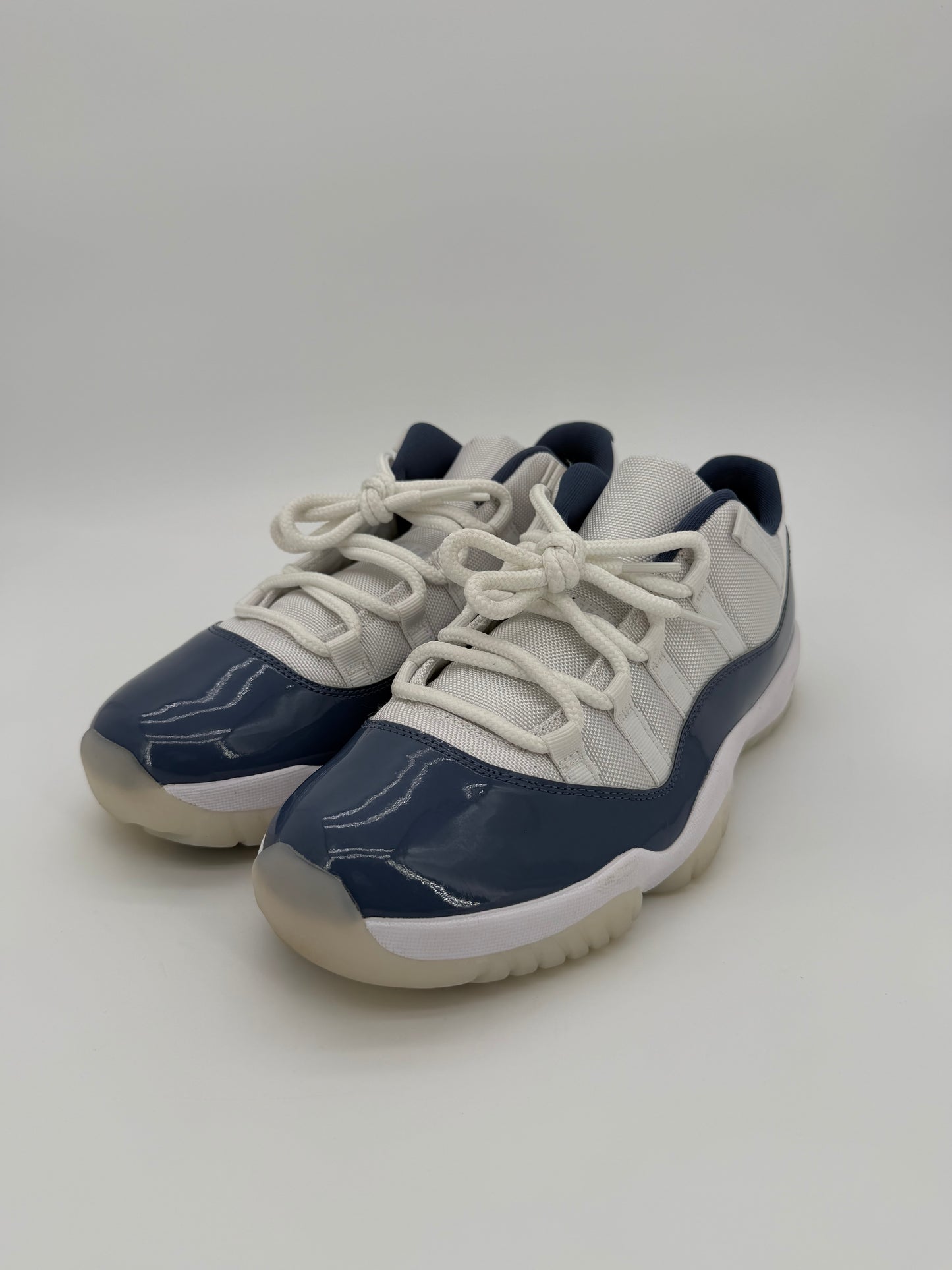 Jordan 11 Retro Low Diffused Blue