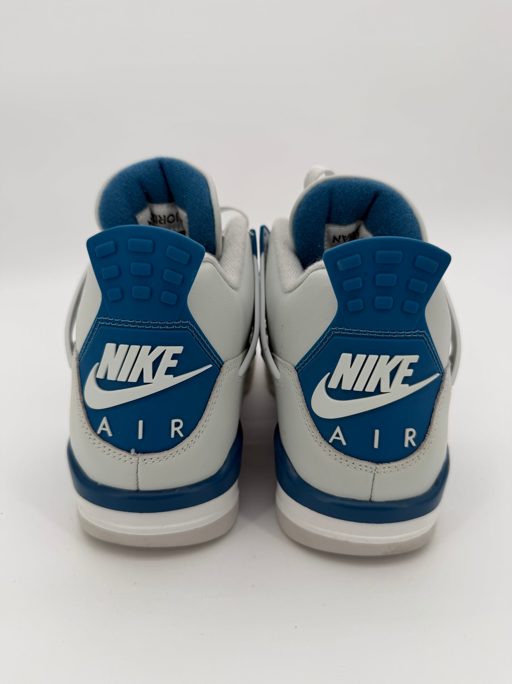 Jordan 4 Retro Military Blue (2024)