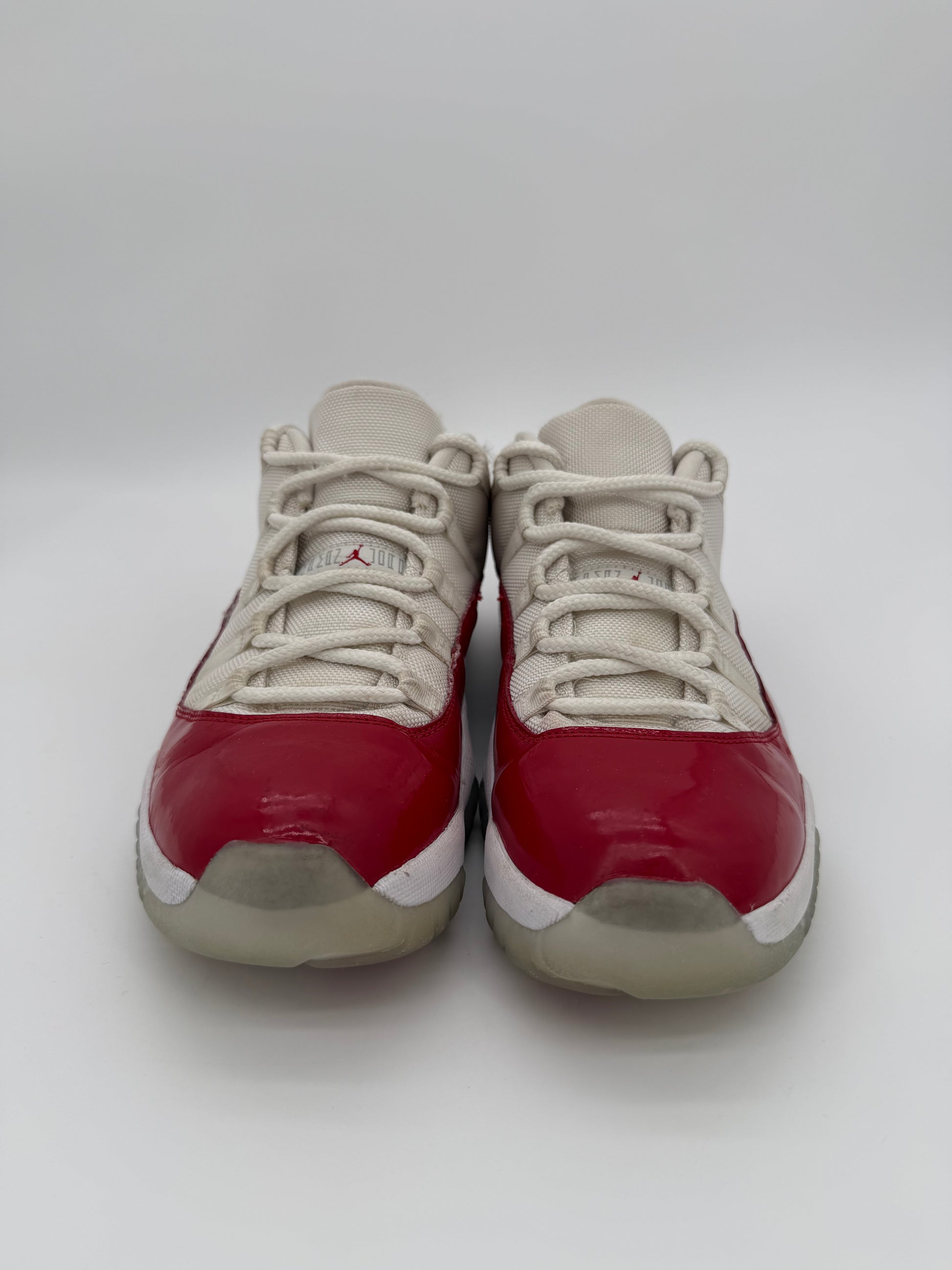 Jordan 11 Retro Low Cherry (2016)