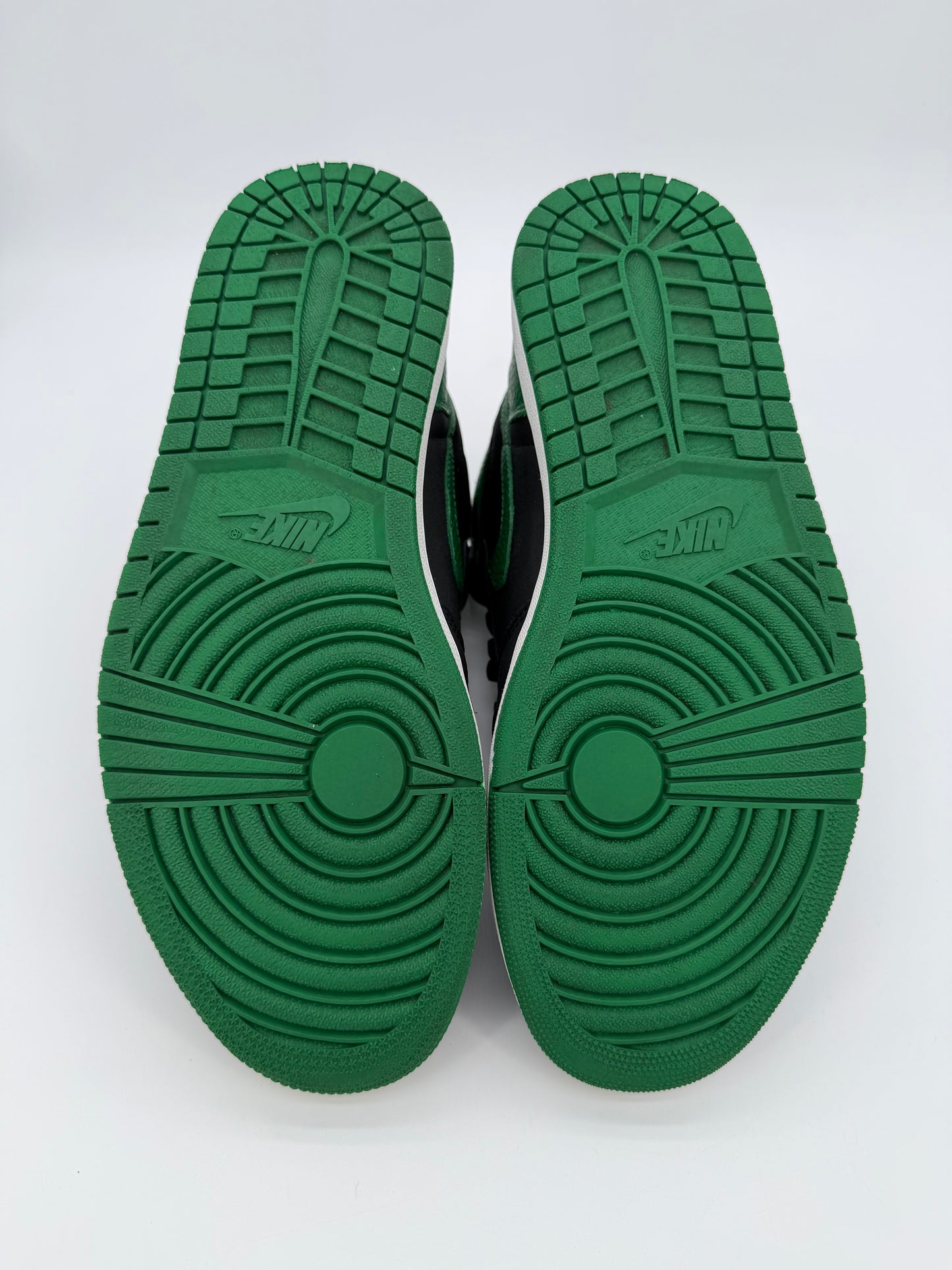 Jordan 1 Retro High Pine Green Black