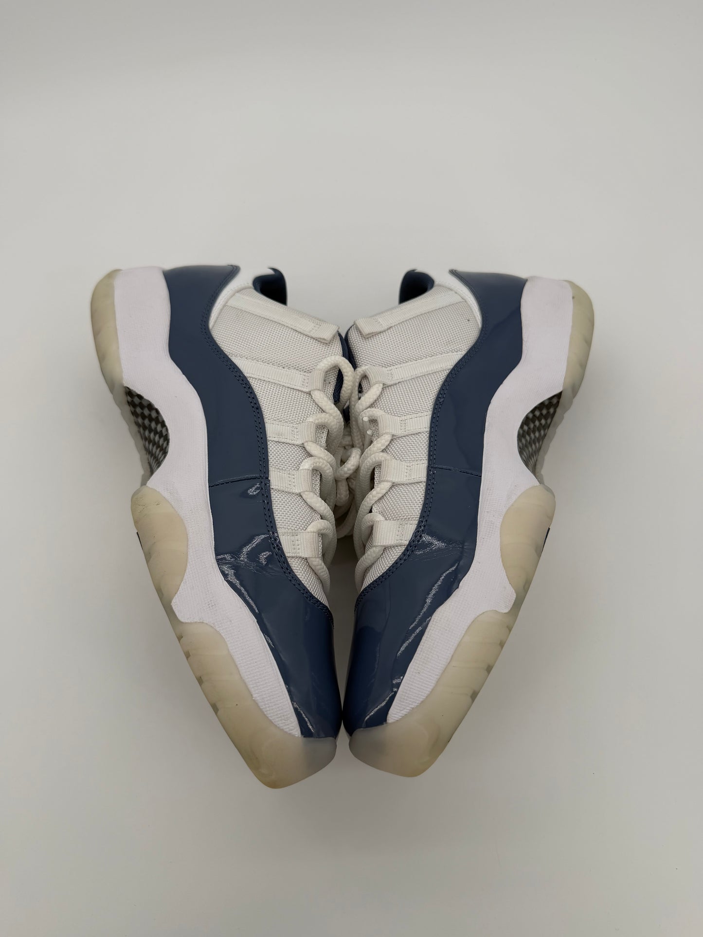 Jordan 11 Retro Low Diffused Blue