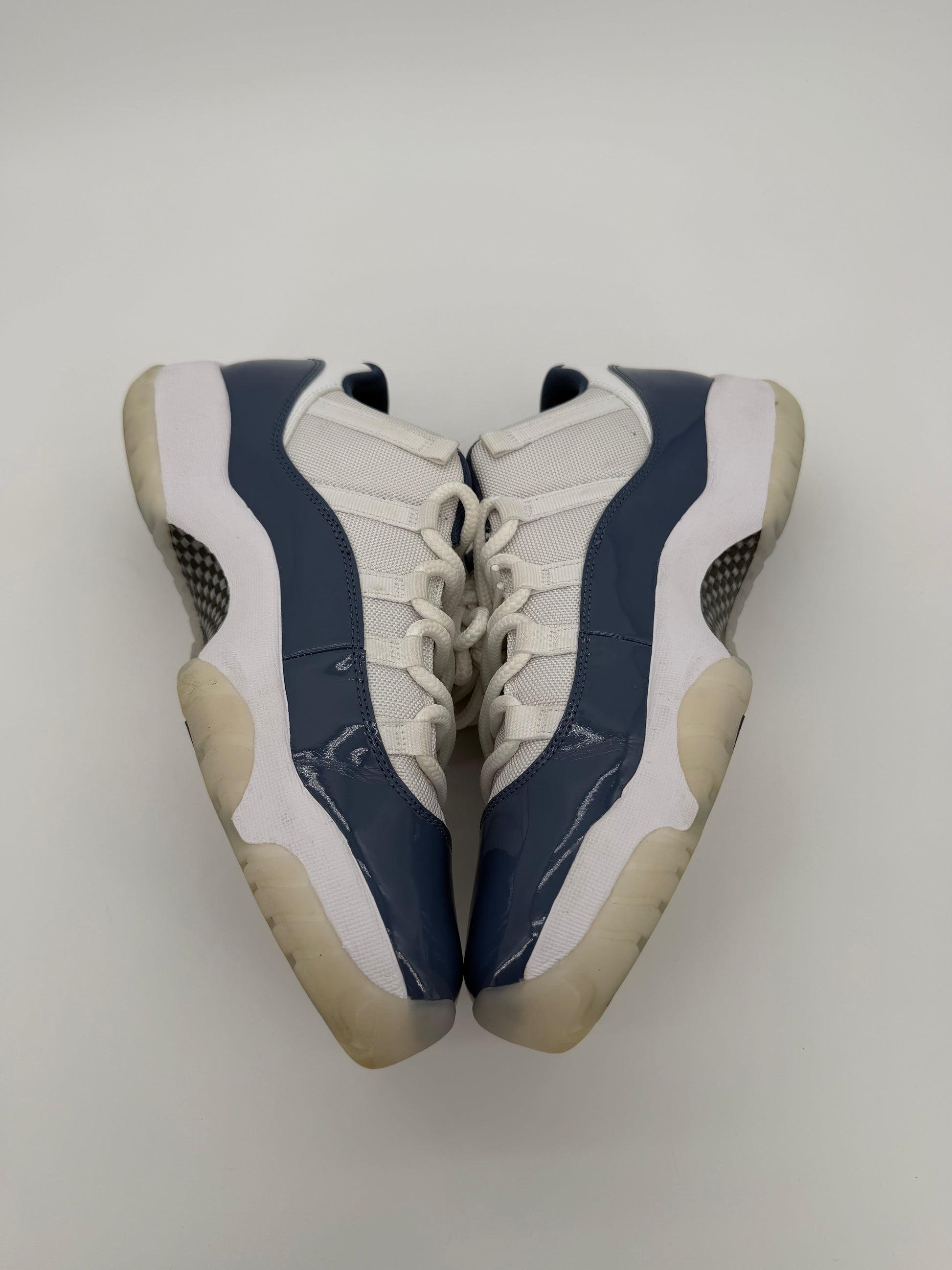 Jordan 11 Retro Low Diffused Blue