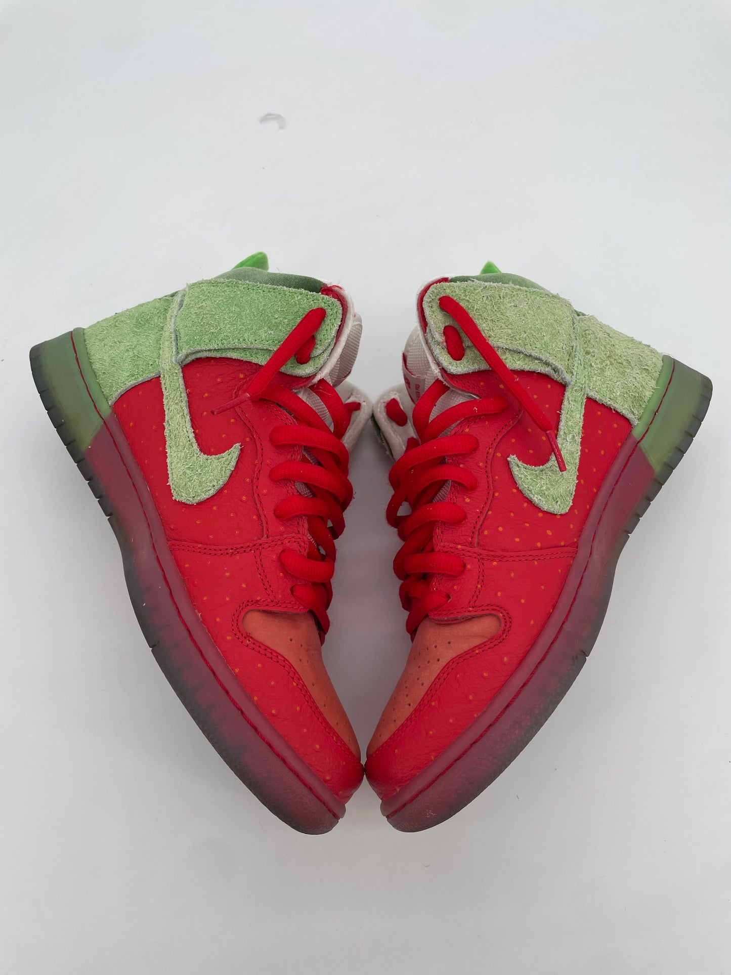 Nike SB Dunk High Strawberry Cough (Regular Box)