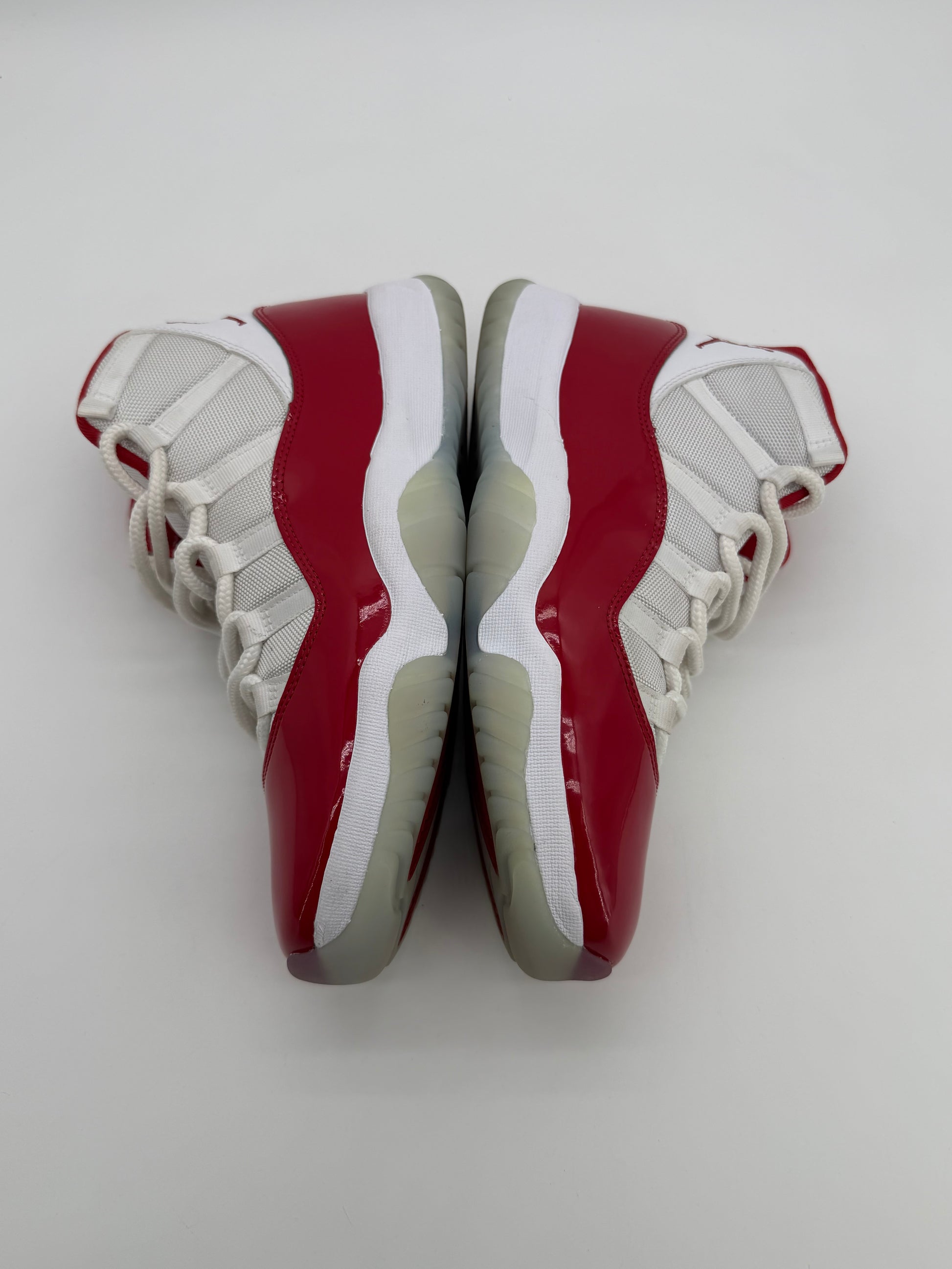 Jordan 11 Retro Cherry (2022)
