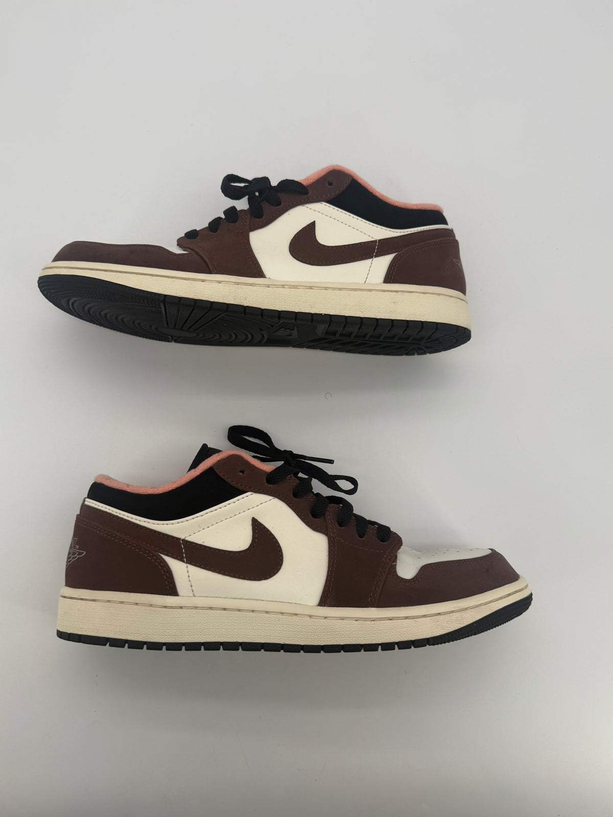 Jordan 1 Low Mocha
