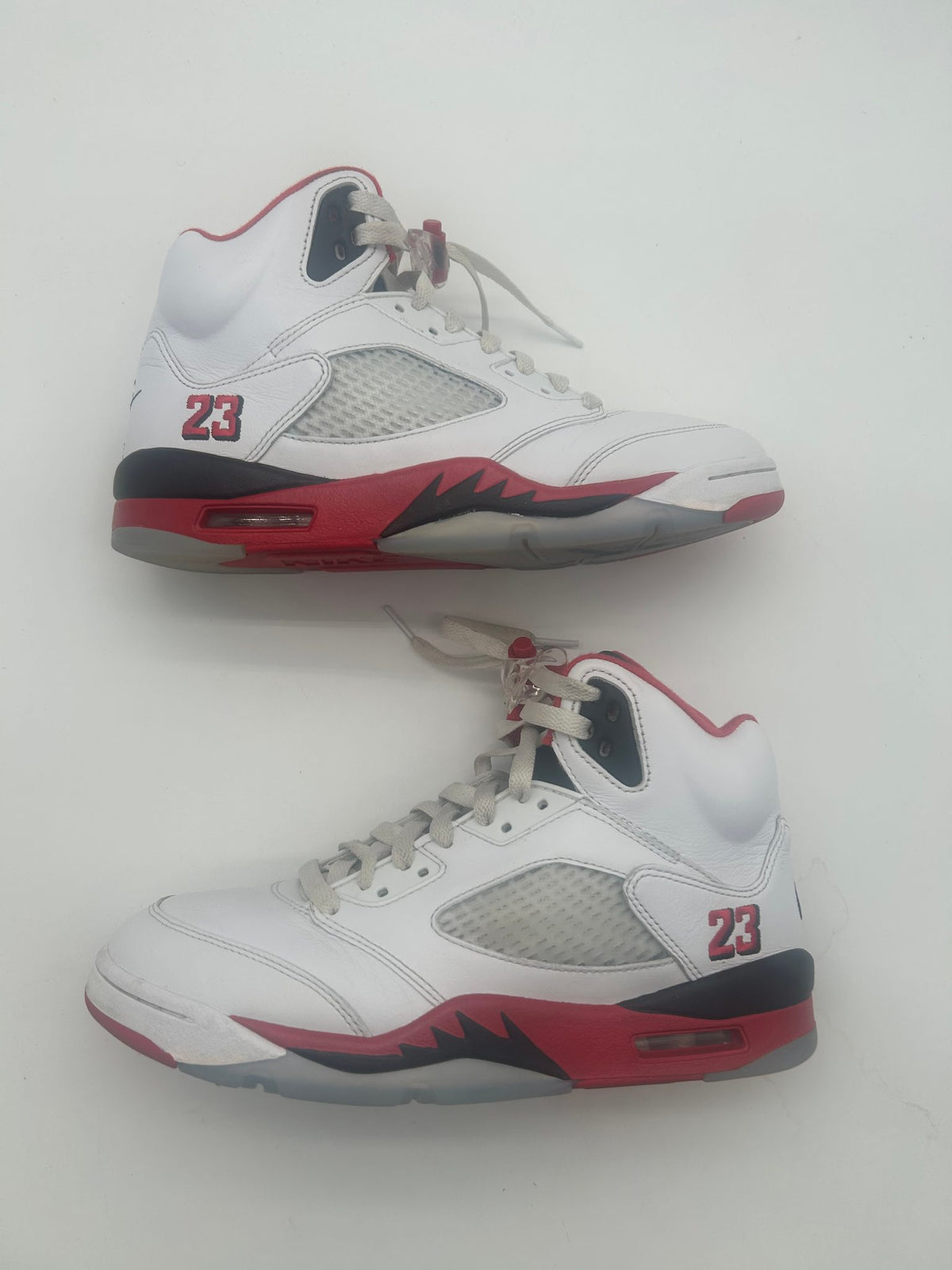 Jordan 5 Retro Fire Red Black Tongue (2025)